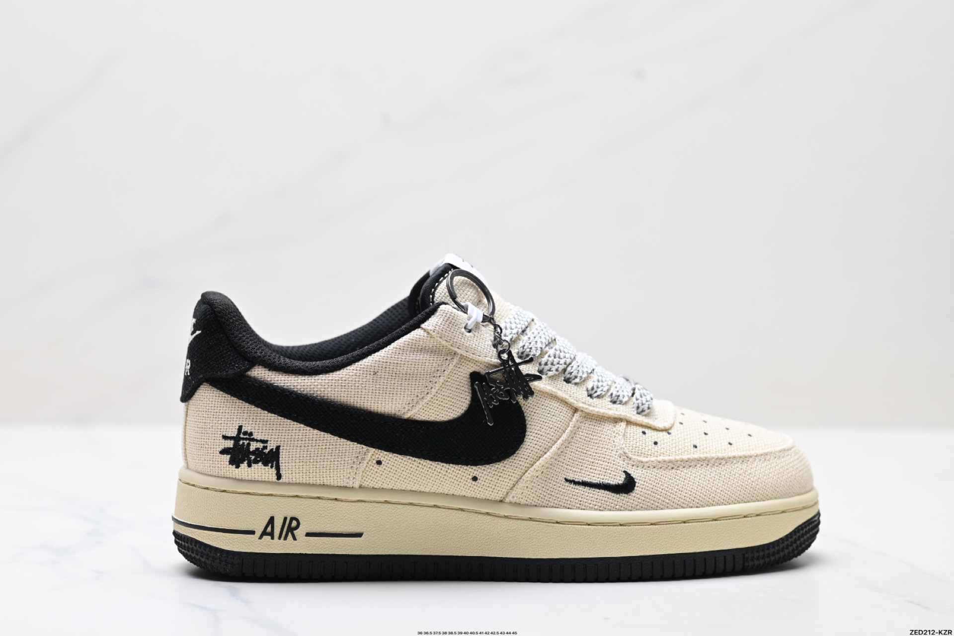 NIKE AIR FORCE 1‘07 LV8 XX3168-153