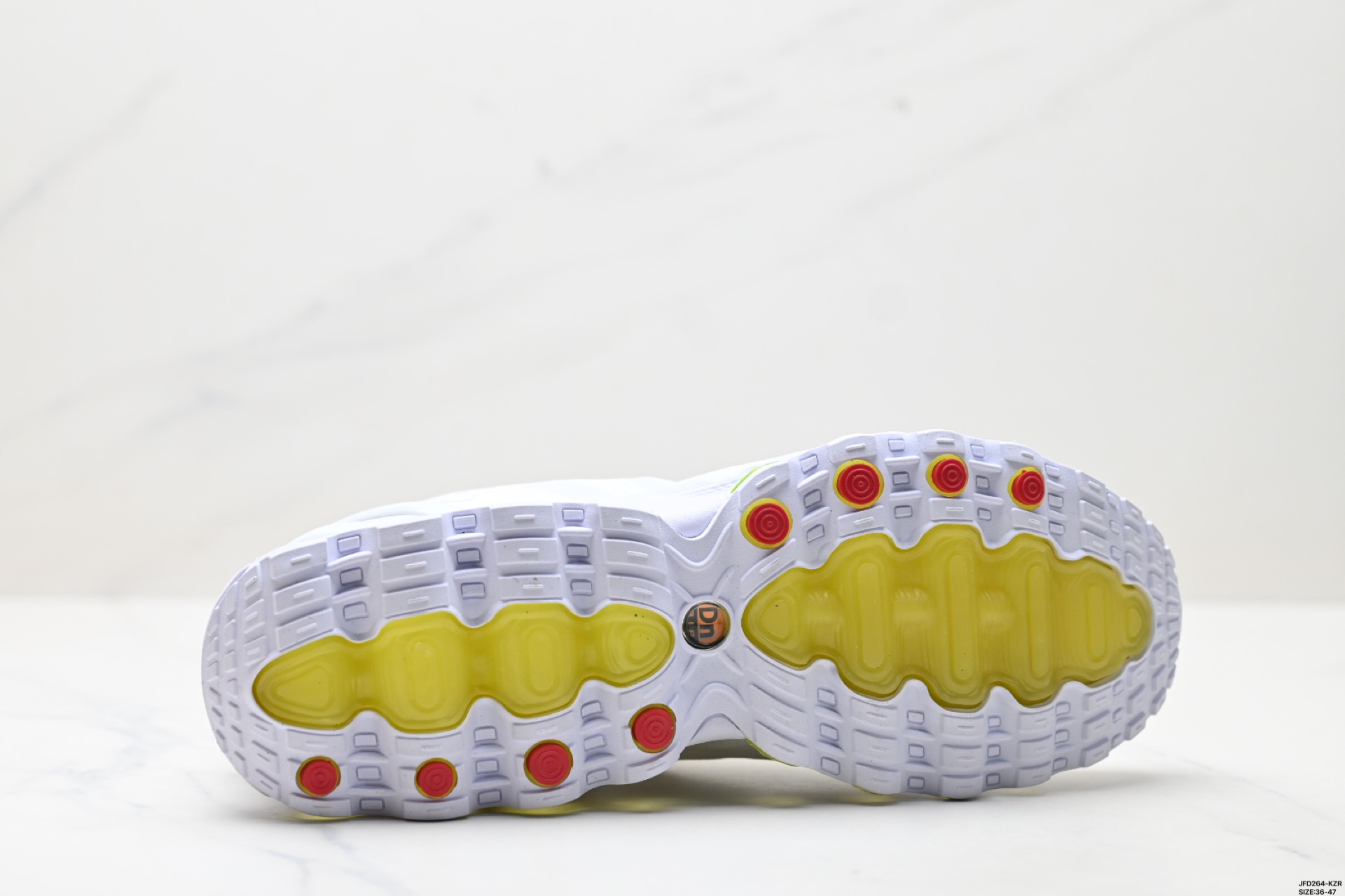 Nike Air Max DN: Comodidad y Estilo Innovador en Cada Paso 10 i1745861939686 7699 0 8