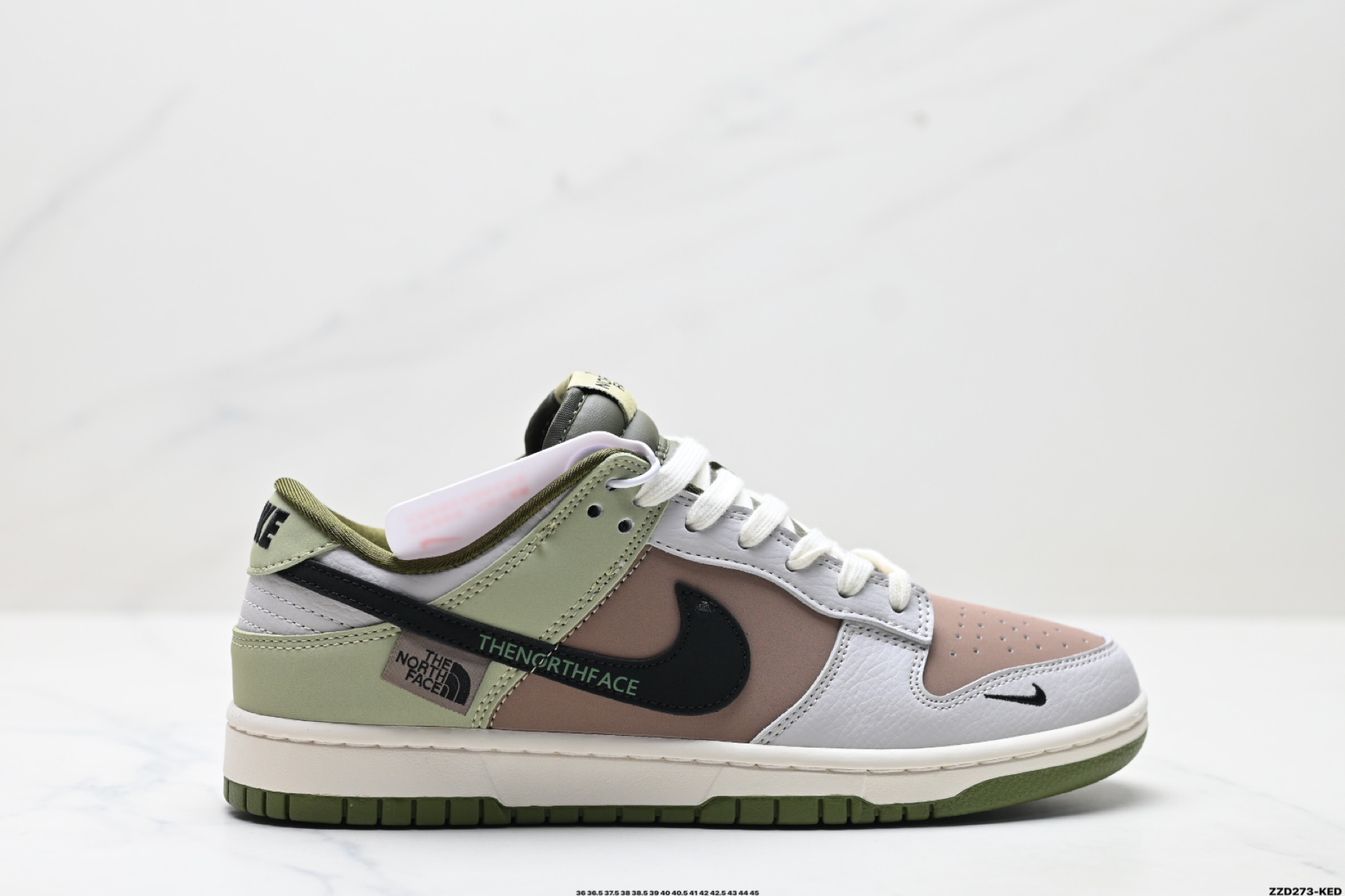 NK Dunk Low Retro “DIY高端定制” 低帮休闲运动板鞋 XD1588-210