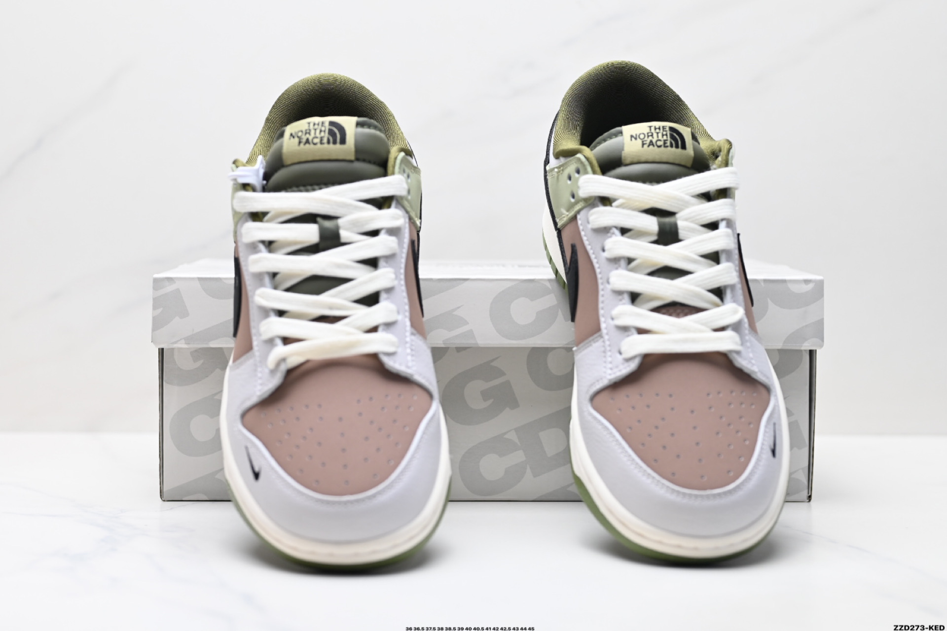 NK Dunk Low Retro “DIY高端定制” 低帮休闲运动板鞋 XD1588-210