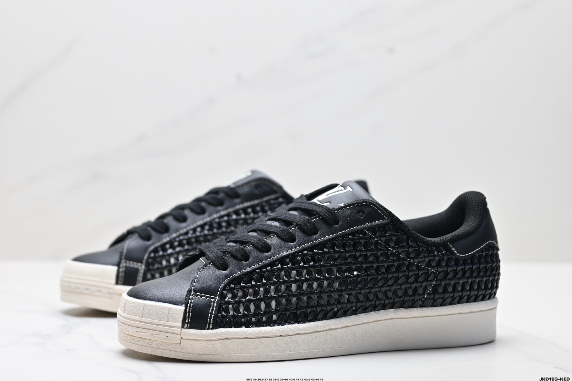 阿迪达斯Adidas三叶草 Originals Superstar贝壳头系列低帮经典百搭休闲运动板鞋 IE8878