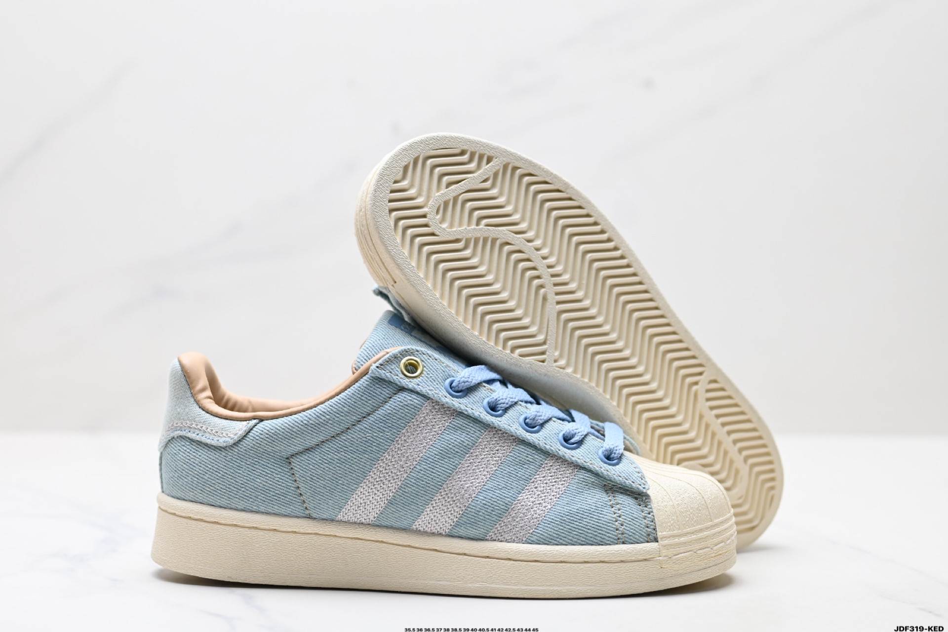 💰145
真标✅贝壳头阿迪达斯Adidas三叶草 Originals Superstar Ayoon 贝壳头系列低帮经典百搭休闲运动板鞋
货号:JH5589
尺码:35.5 36 36.5 37 38 38.5 39 40 40.5 41 42 42.5 43 44 45
ID:JDF319-KED