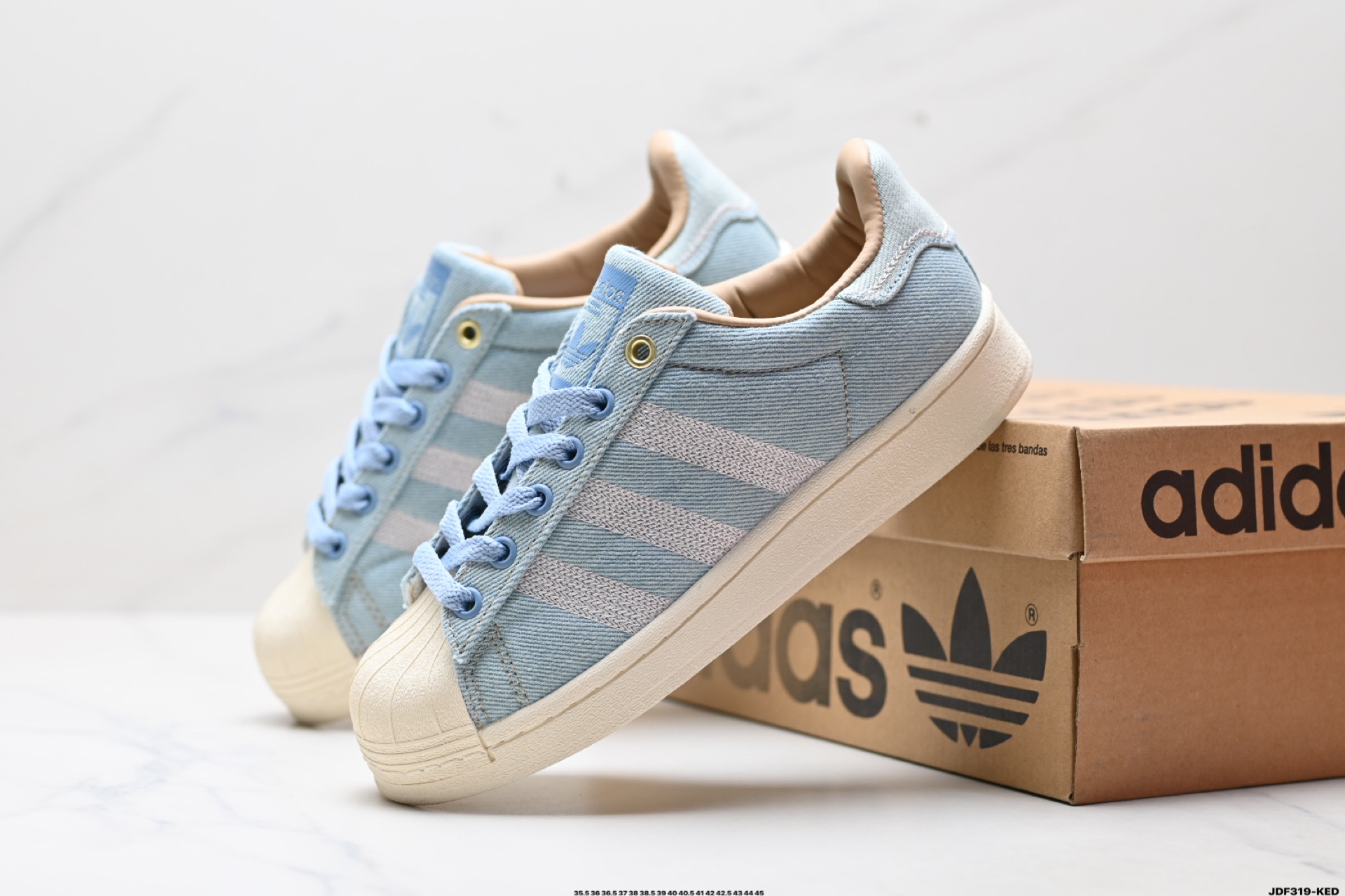 💰145
真标✅贝壳头阿迪达斯Adidas三叶草 Originals Superstar Ayoon 贝壳头系列低帮经典百搭休闲运动板鞋
货号:JH5589
尺码:35.5 36 36.5 37 38 38.5 39 40 40.5 41 42 42.5 43 44 45
ID:JDF319-KED