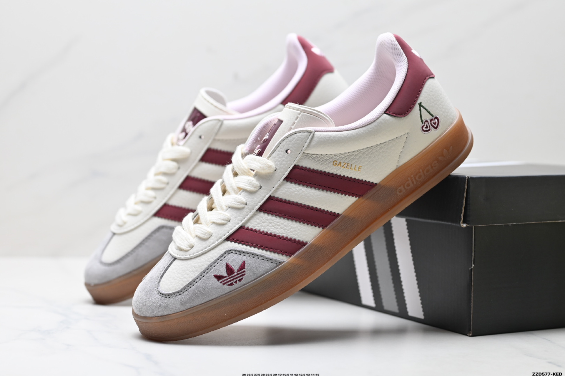 Adidas Originals Gazelle indoor 桑巴舞系列 阿迪达斯 三叶草绅士德训足低帮休闲运动板鞋 DM1234-006