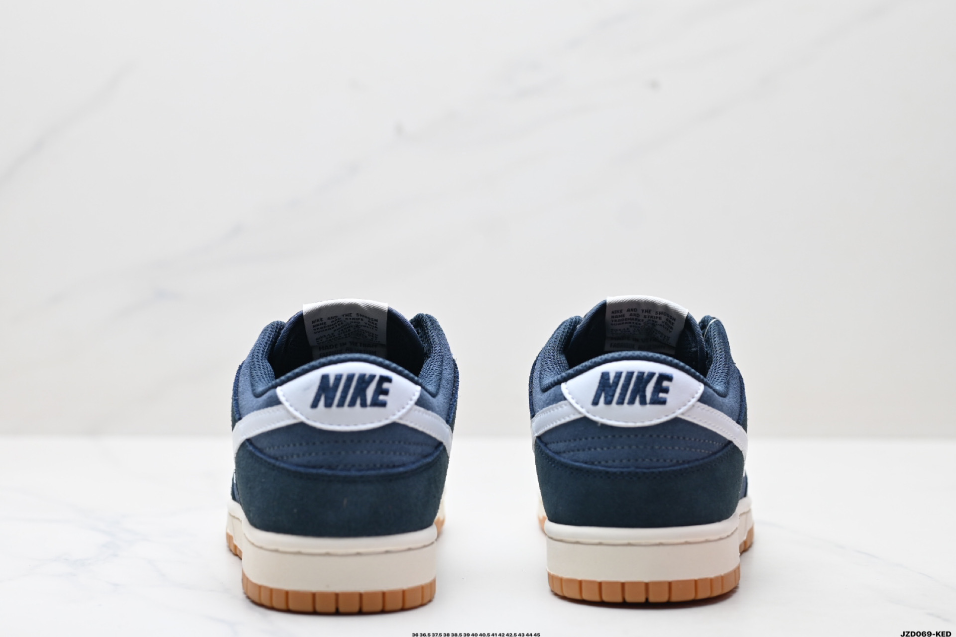 Nike Dunk Low Retro Premium: Navy Blue & White Skateboarding Shoes 7 i1745944718729 279 0 5