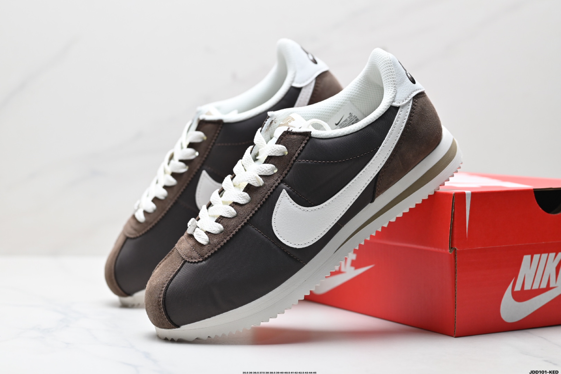 Nike Classic Cortez: Lightweight, Comfortable, and Stylish Running Shoes 4 i1745945321899 2636 0 2