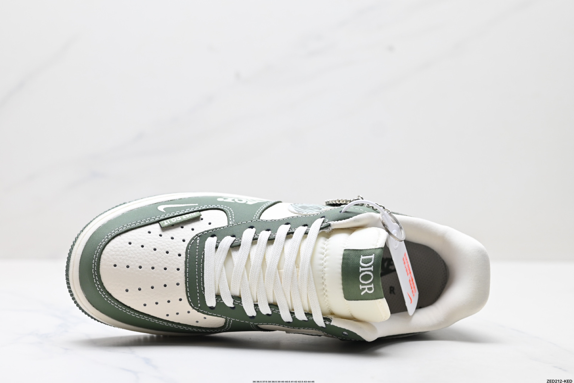 NIKE AIR FORCE 1‘07 LV8 KK1988-081