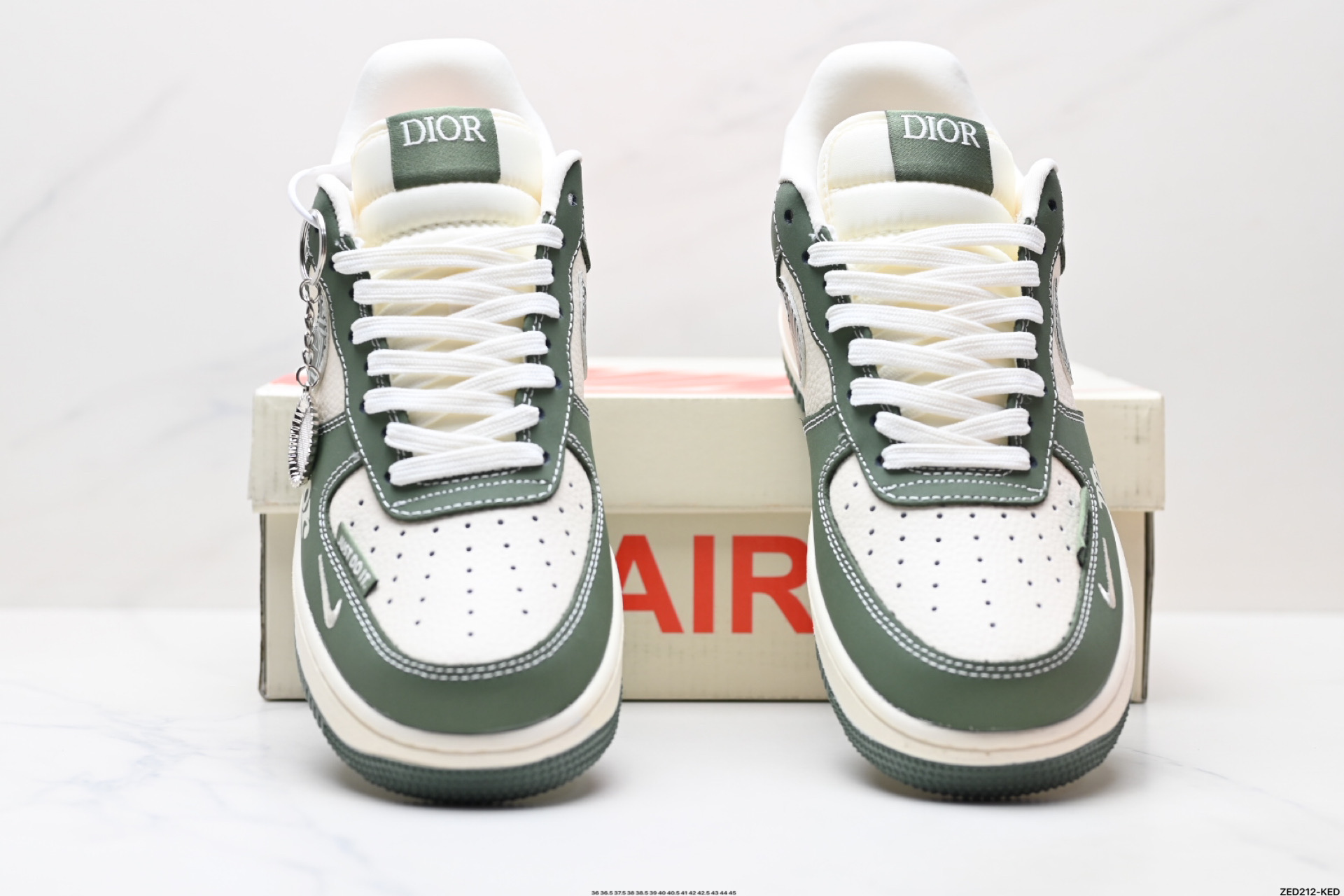 NIKE AIR FORCE 1‘07 LV8 KK1988-081