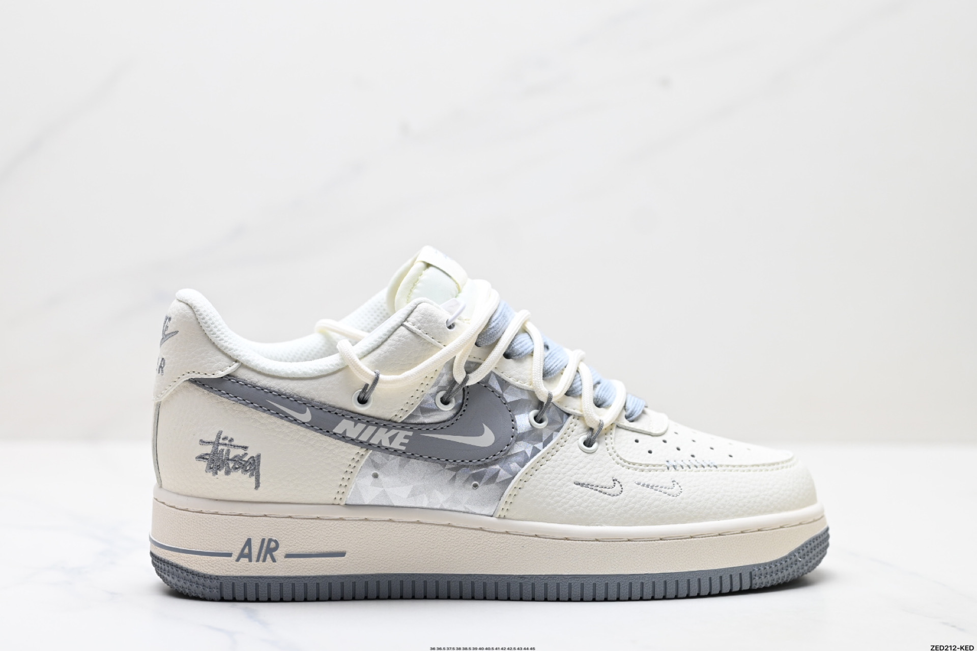 NIKE AIR FORCE 1‘07 LV8 DM6868-072
