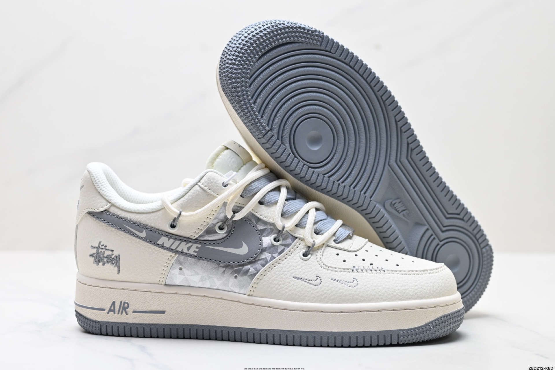 NIKE AIR FORCE 1‘07 LV8 DM6868-072