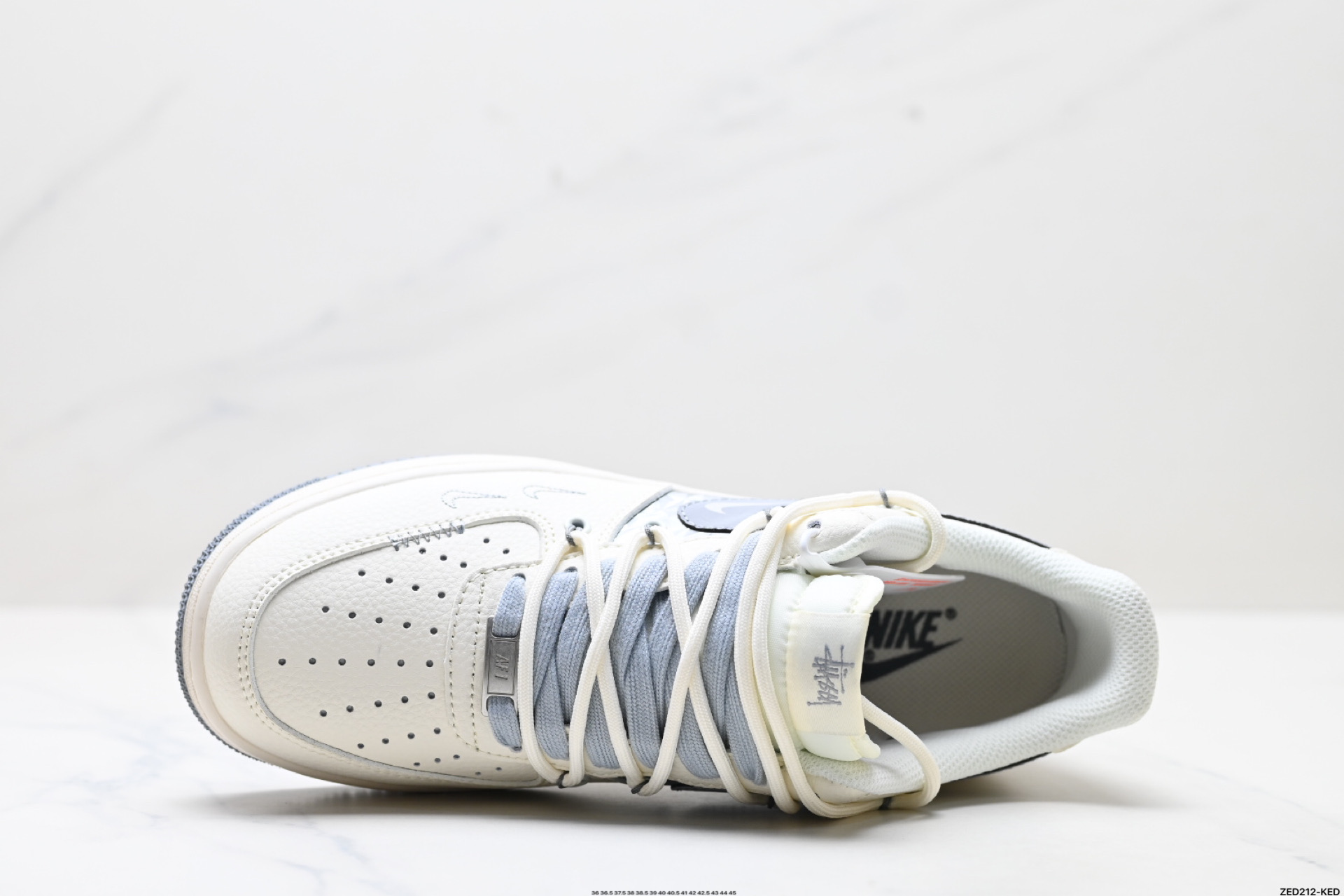 NIKE AIR FORCE 1‘07 LV8 DM6868-072