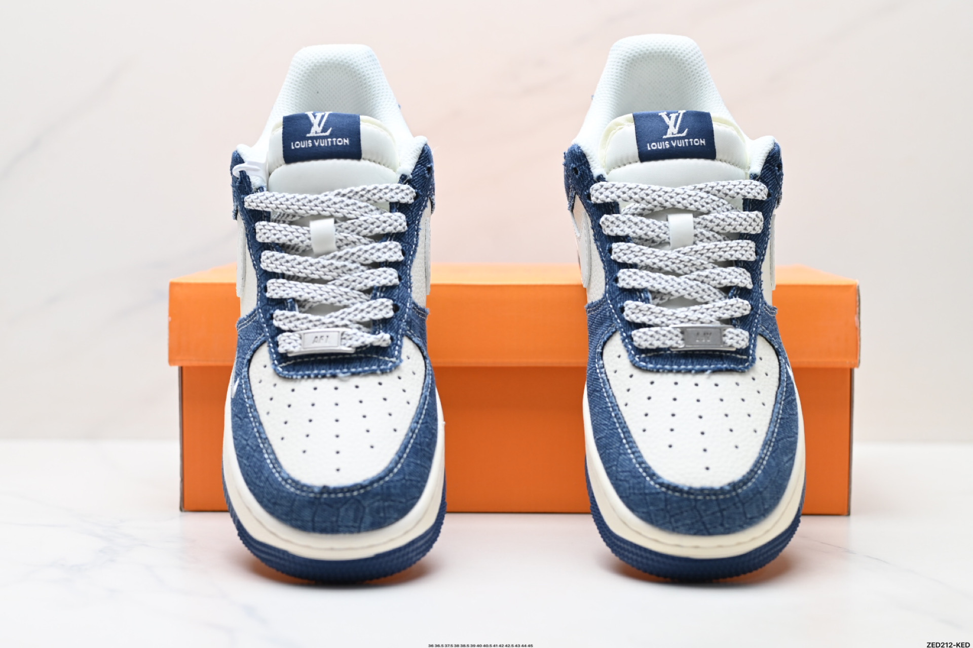 NIKE AIR FORCE 1‘07 LV8 XS1958-551