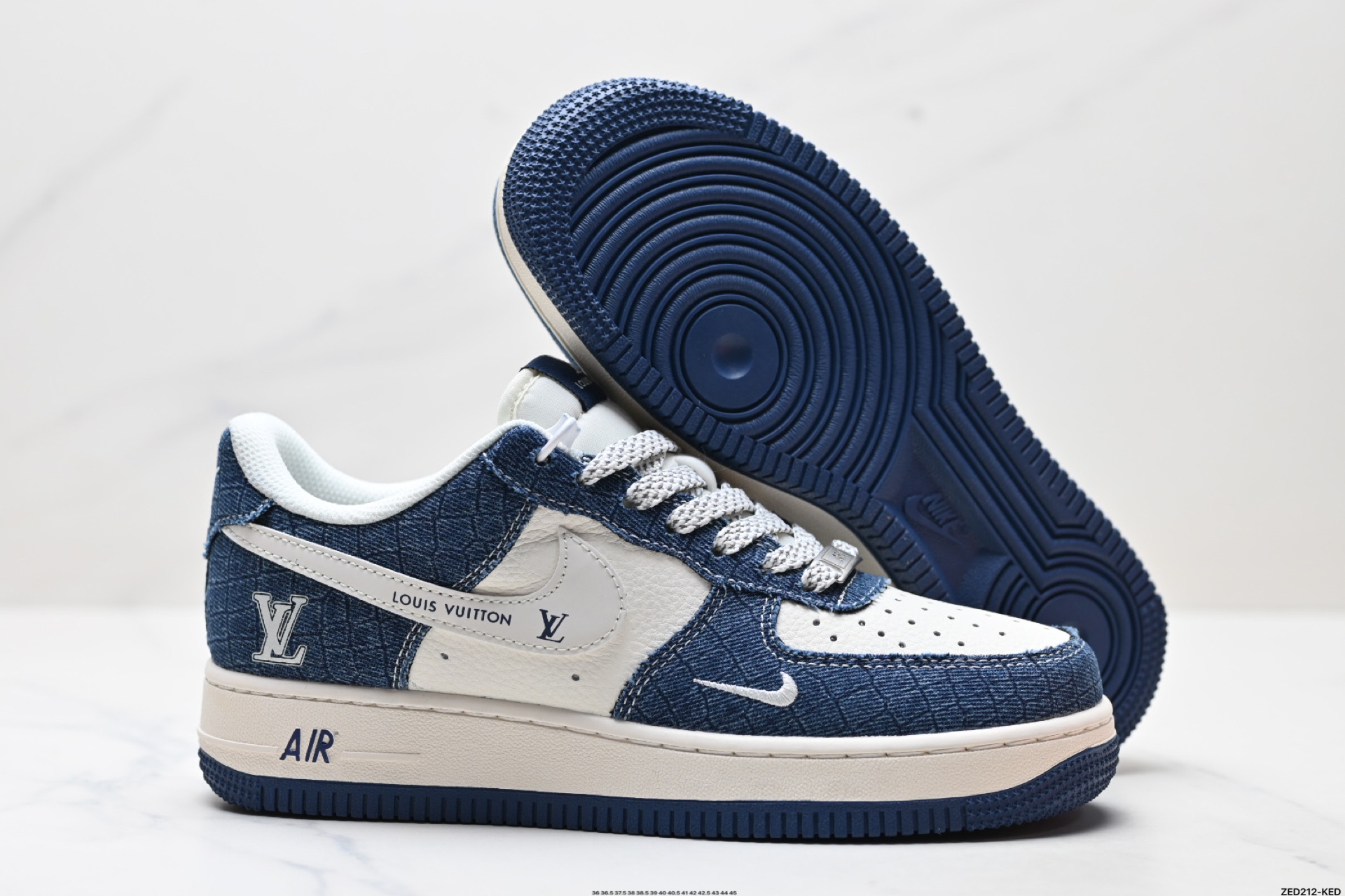 NIKE AIR FORCE 1‘07 LV8 XS1958-551
