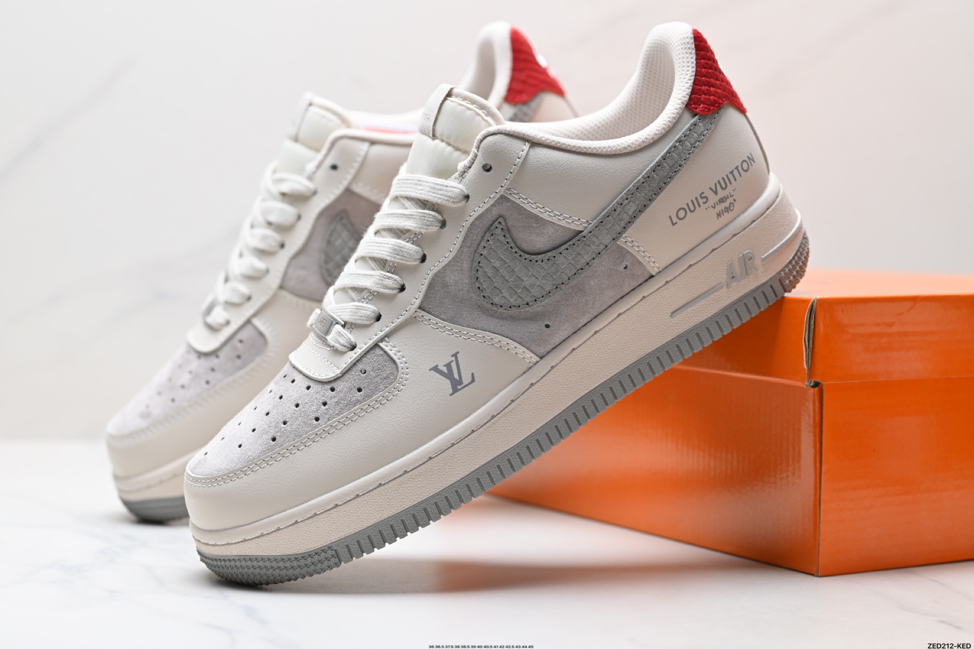 NIKE AIR FORCE 1‘07 LV8 XX3168-130