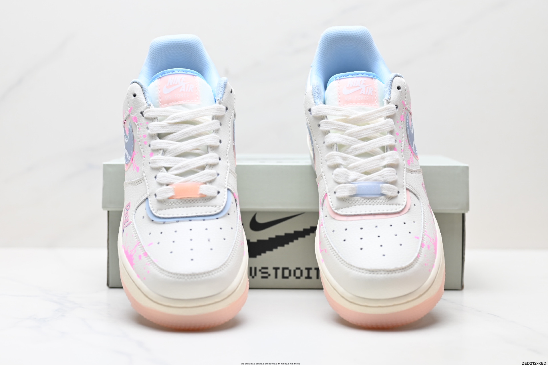 NIKE AIR FORCE 1‘07 LV8 CW1574-058