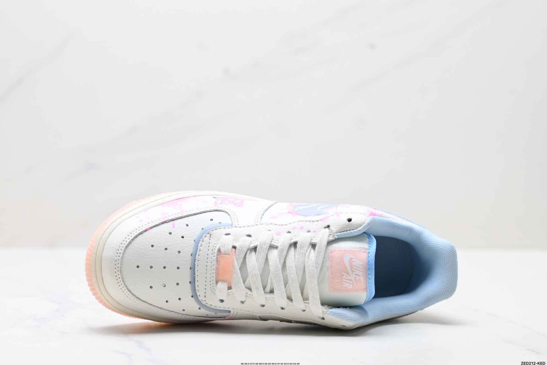 NIKE AIR FORCE 1‘07 LV8 CW1574-058