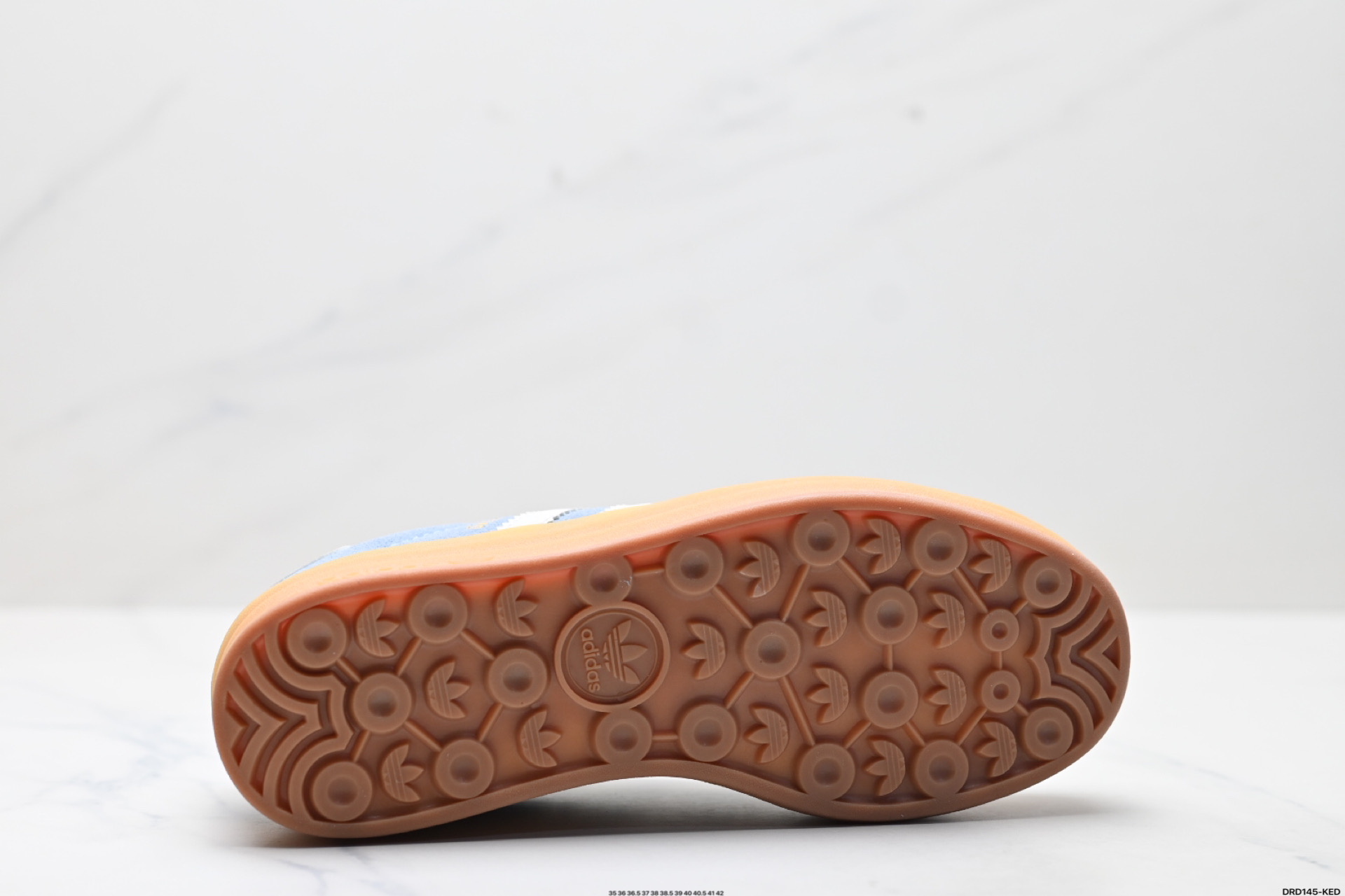 i1745946515543 1073 0 8