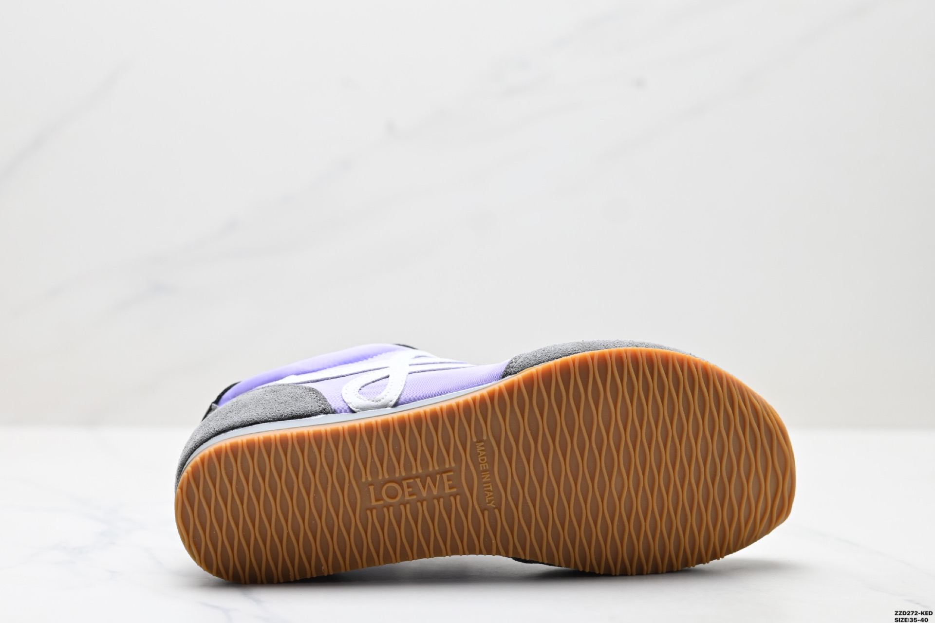 罗意威 Loewe Ballet Runner 2.0 Sneakers 芭蕾舞2.0系列阿甘复古风德训薄底百搭休闲运动鞋