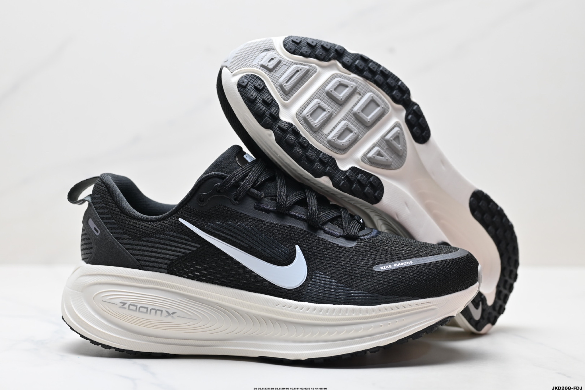 Nike VOMERO 18 耐克 舒适减震防滑 低帮跑步鞋 HM6803-007