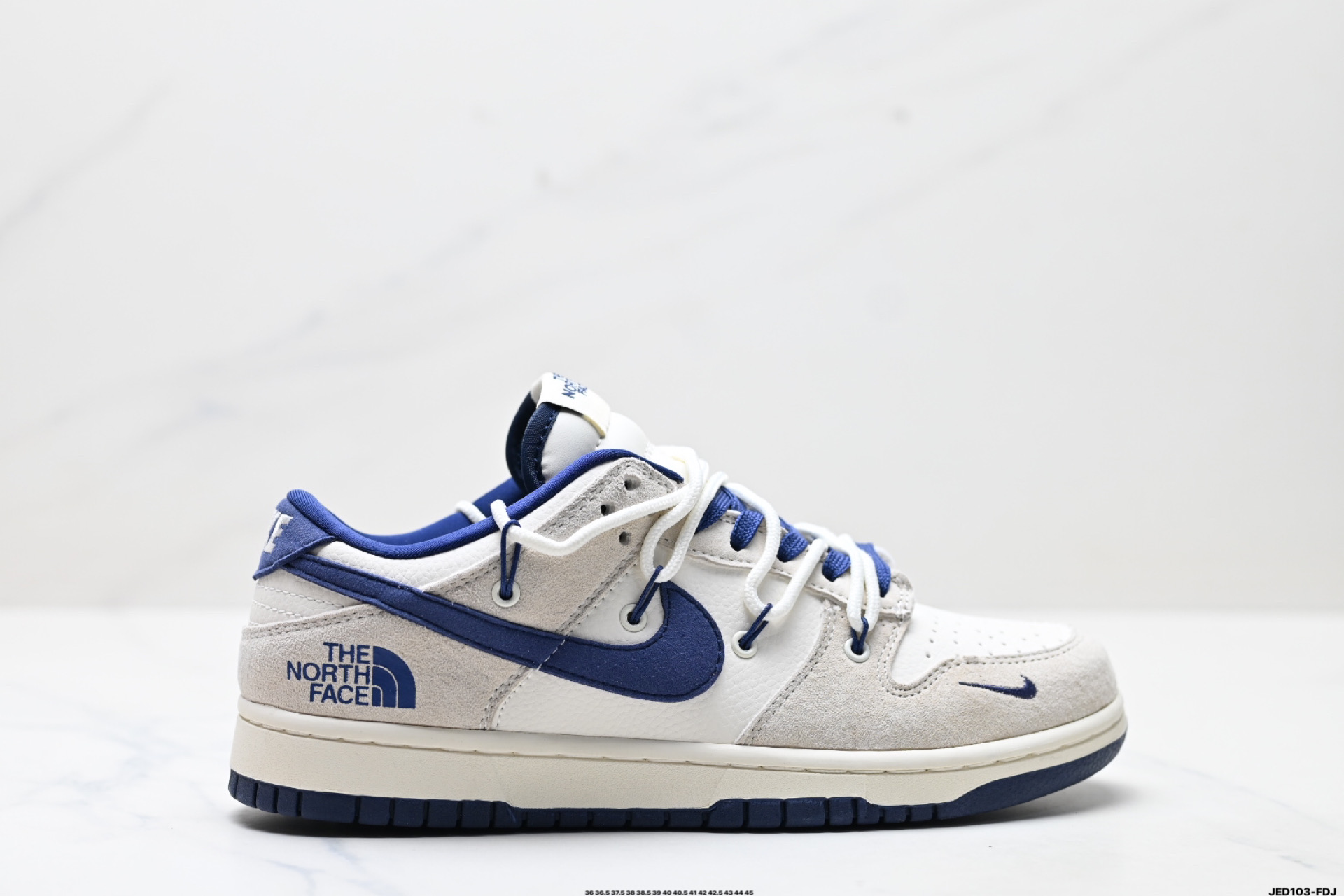 🈴💰210
公司级✅耐克NIKE DUNK LOW 扣篮系列 复古低帮休闲运动滑板板鞋
采用脚感柔软舒适ZoomAir气垫
有效吸收滑板等极限运动在落地时带来的冲击力 为街头运动者们提供更好的保护
货号:DJ6188-600
尺码:36 36.5 37.5 38 38.5 39 40 40.5 41 42 42.5 43 44 45
ID:JED103-FDJ