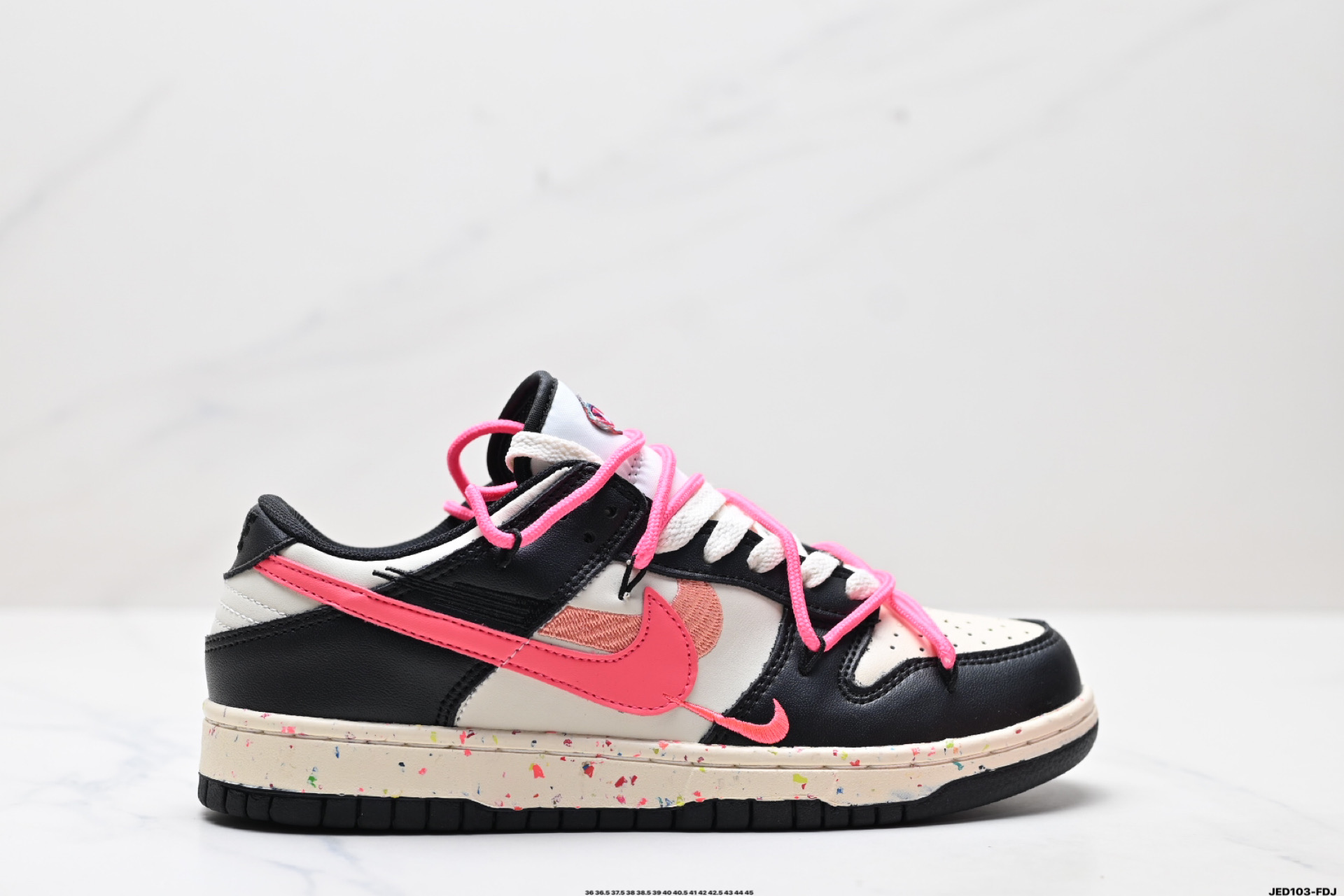 🈴💰210
公司级✅耐克NIKE DUNK LOW 扣篮系列 复古低帮休闲运动滑板板鞋
采用脚感柔软舒适ZoomAir气垫
有效吸收滑板等极限运动在落地时带来的冲击力 为街头运动者们提供更好的保护
货号:DJ6188-600
尺码:36 36.5 37.5 38 38.5 39 40 40.5 41 42 42.5 43 44 45
ID:JED103-FDJ