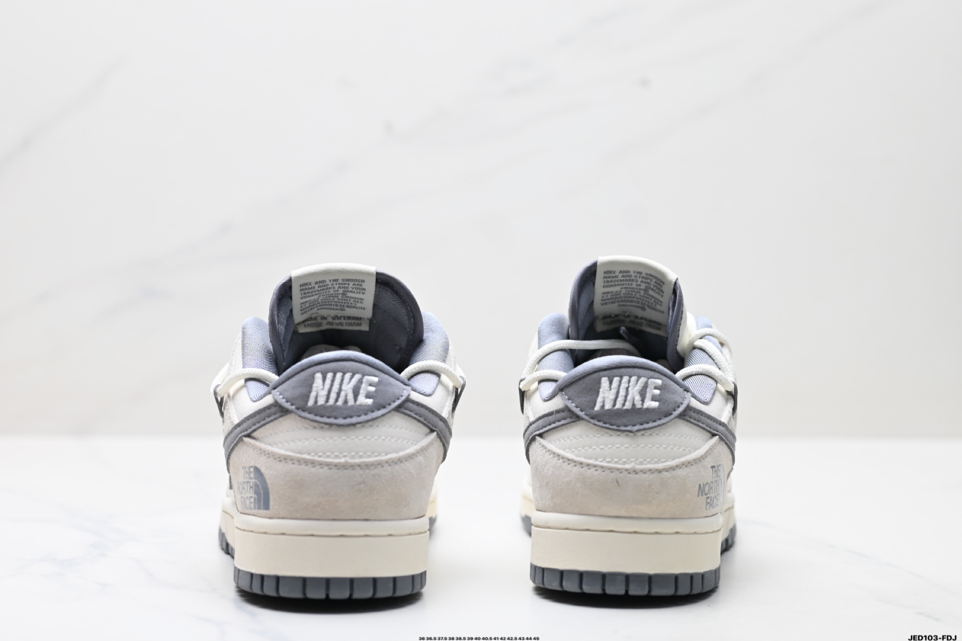 💰210
公司级✅耐克NIKE DUNK LOW 扣篮系列 复古低帮休闲运动滑板板鞋
采用脚感柔软舒适ZoomAir气垫
有效吸收滑板等极限运动在落地时带来的冲击力 为街头运动者们提供更好的保护
货号:DJ6188-600
尺码:36 36.5 37.5 38 38.5 39 40 40.5 41 42 42.5 43 44 45
ID:JED103-FDJ