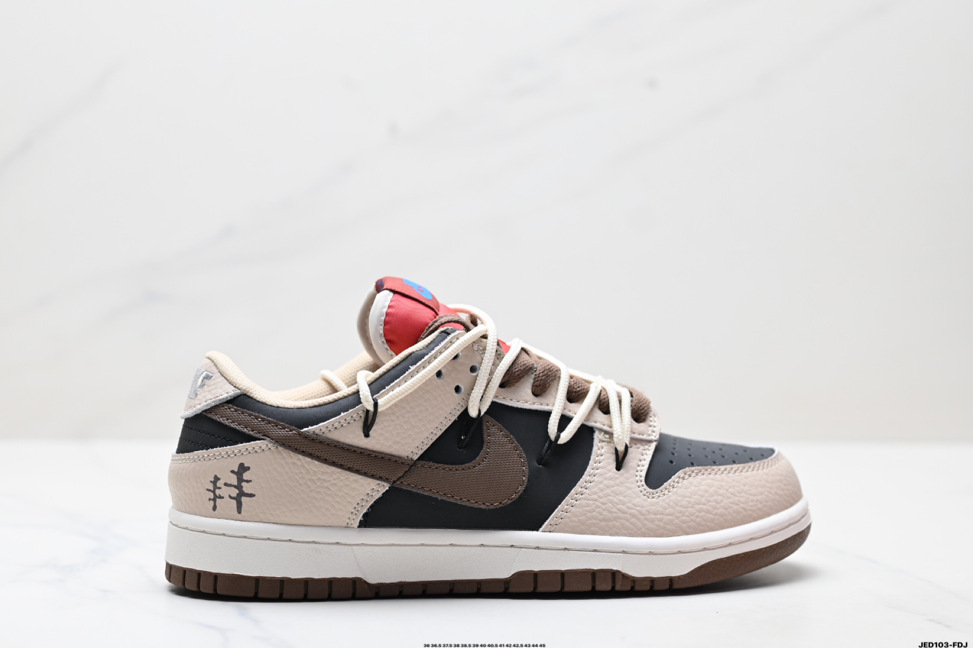 🈴💰210
公司级✅耐克NIKE DUNK LOW 扣篮系列 复古低帮休闲运动滑板板鞋
采用脚感柔软舒适ZoomAir气垫
有效吸收滑板等极限运动在落地时带来的冲击力 为街头运动者们提供更好的保护
货号:DJ6188-600
尺码:36 36.5 37.5 38 38.5 39 40 40.5 41 42 42.5 43 44 45
ID:JED103-FDJ