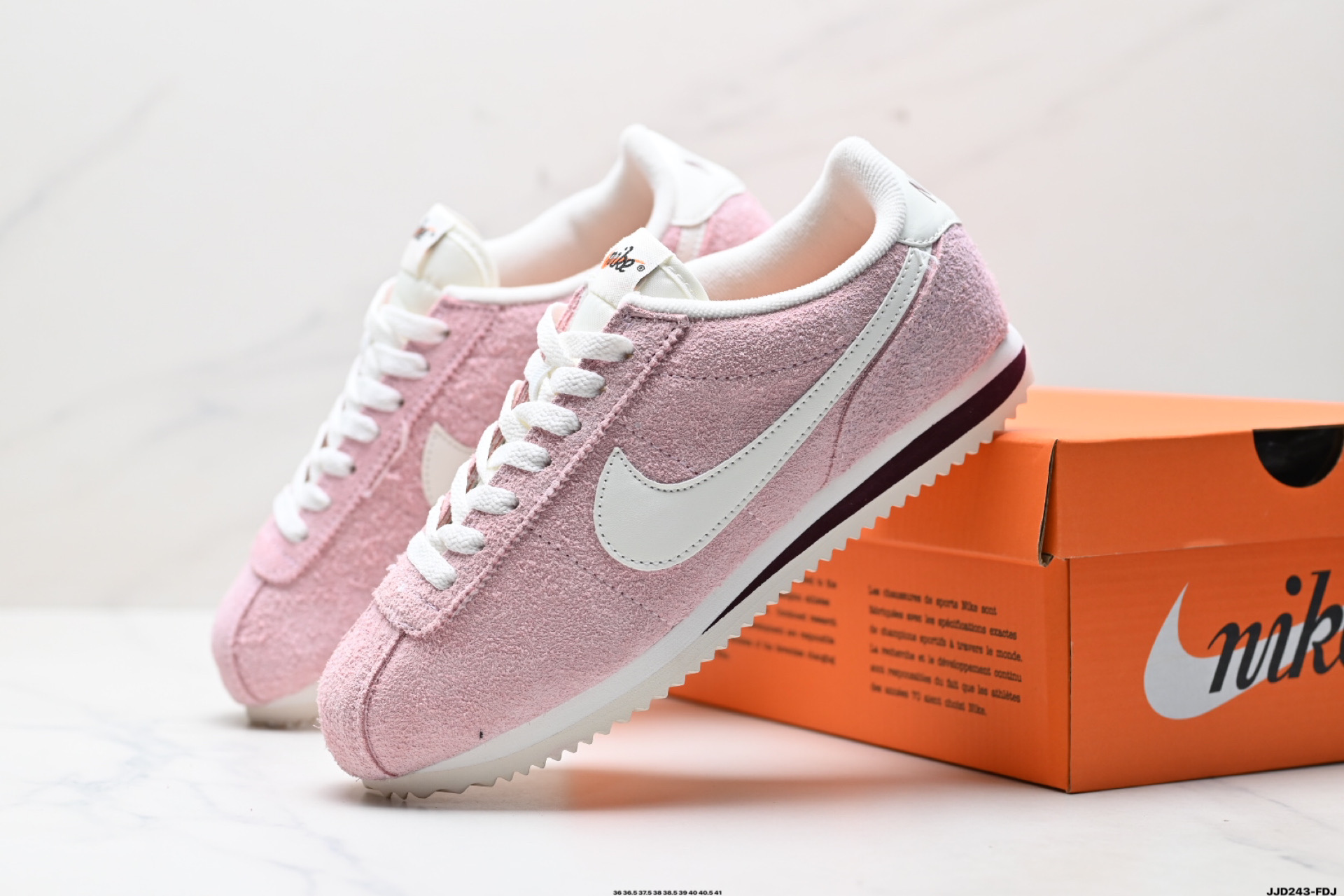 Nike Classic Cortez Women's Pink Suede Casual Lightweight Running Shoes 2 i1746028970982 9304 0 7
