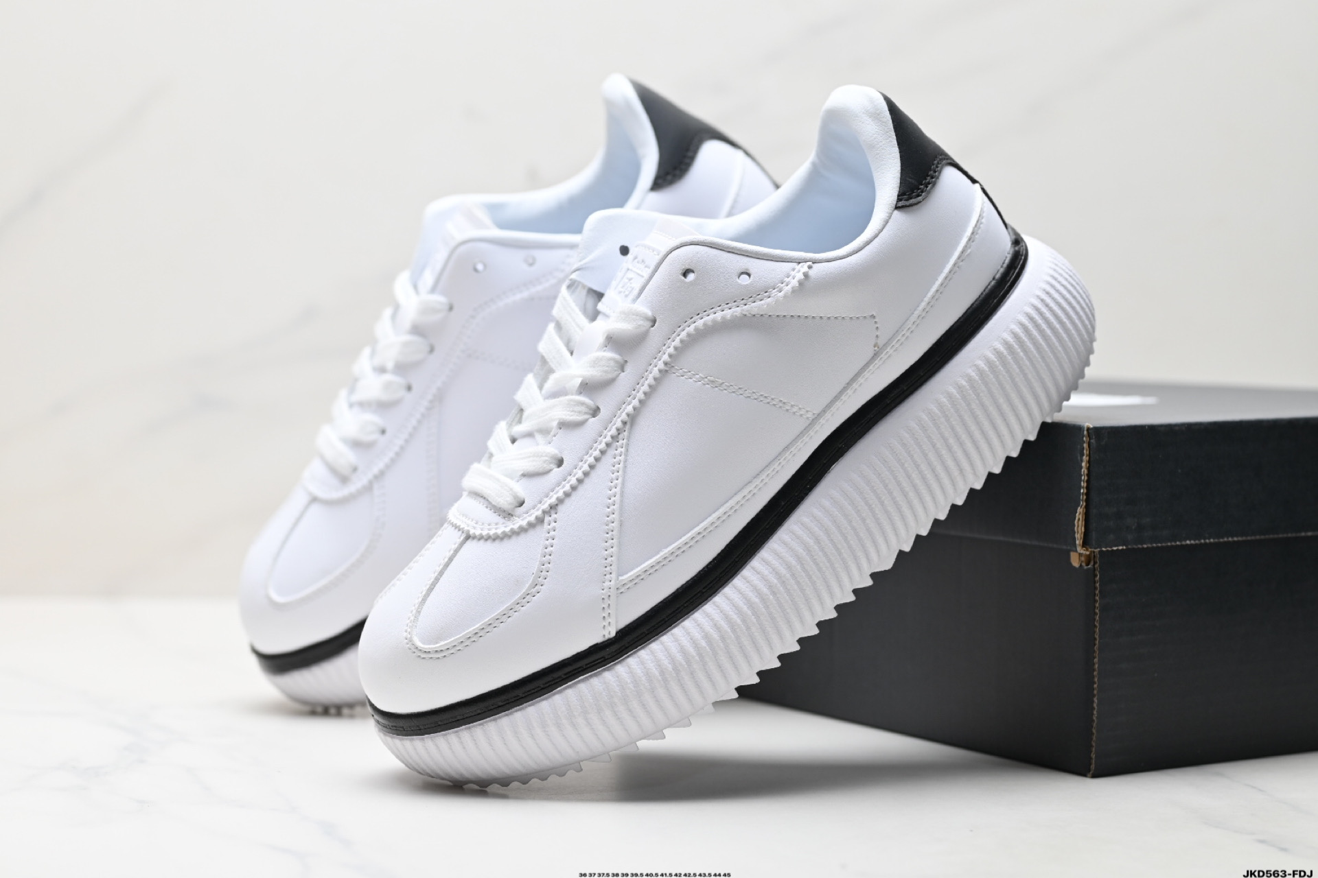Onitsuka Tiger Delecity Silver Low-Top Platform Sneakers - Casual & Durable 3 i1746032529283 9684 0 7