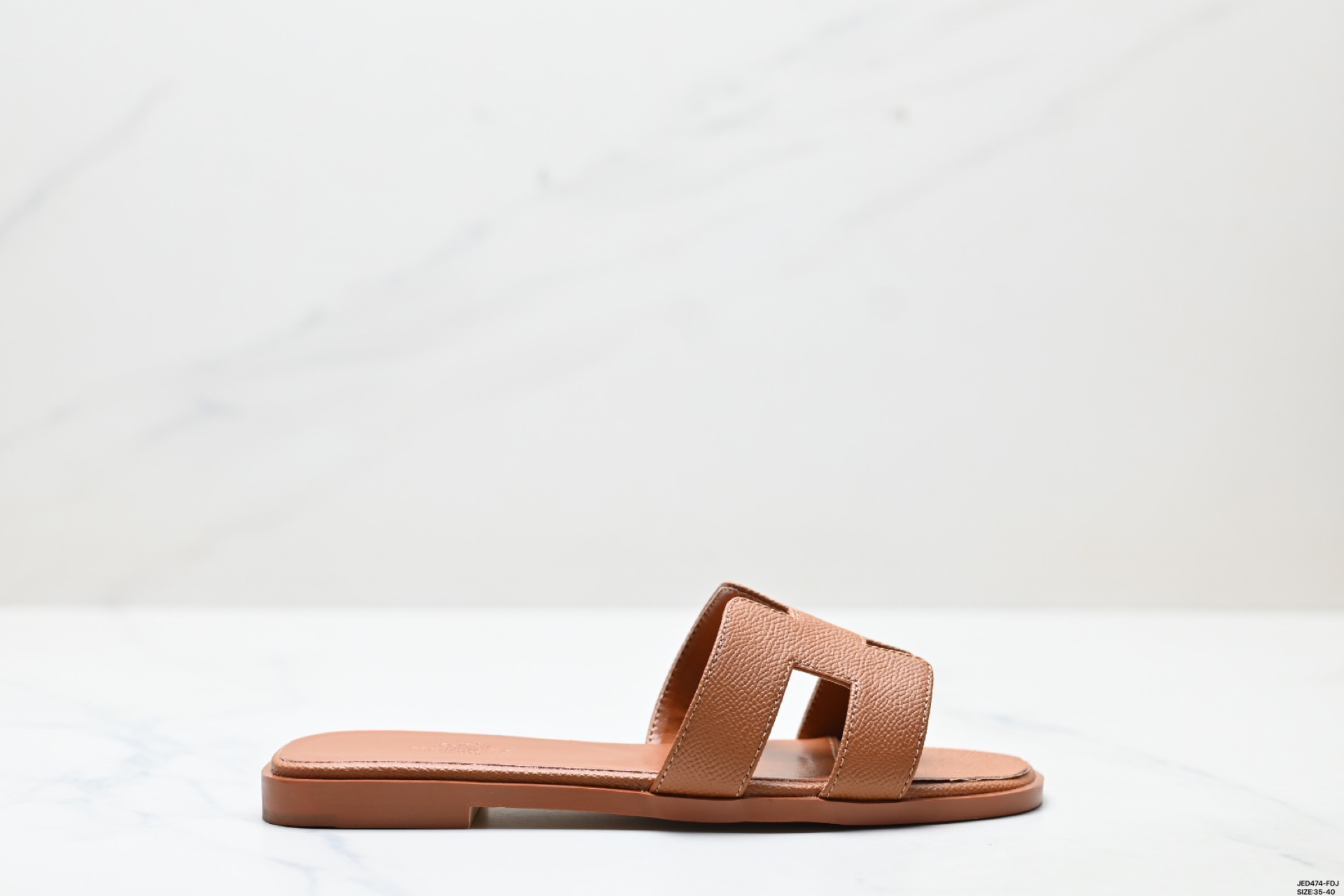 Elegant Hermes Women's Oran Sandal: Comfortable Flat Leather Slides for Summer 8 i1746032586389 1637 0 0