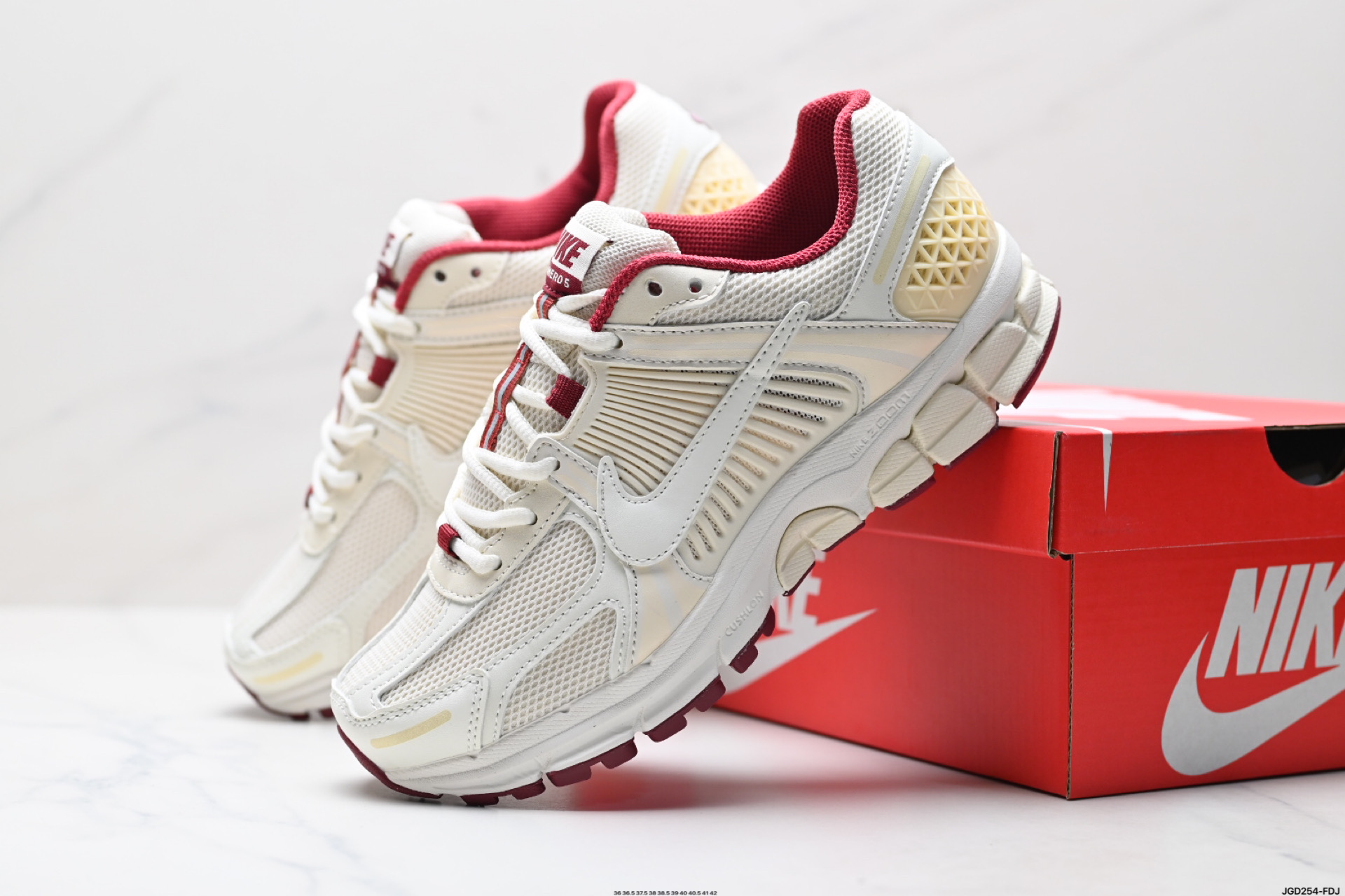 Nike Zoom Vomero 5: Zapatillas Retro de Running y Uso Diario para Hombre y Mujer 3 i1746034895645 2669 0 7
