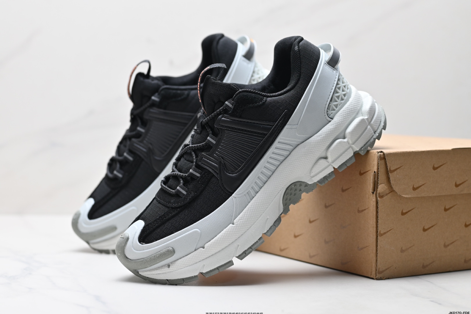 Nike Zoom Vomero Roam Retro Running Shoes - Lightweight & Durable Design 2 i1746201795411 3852 0 7