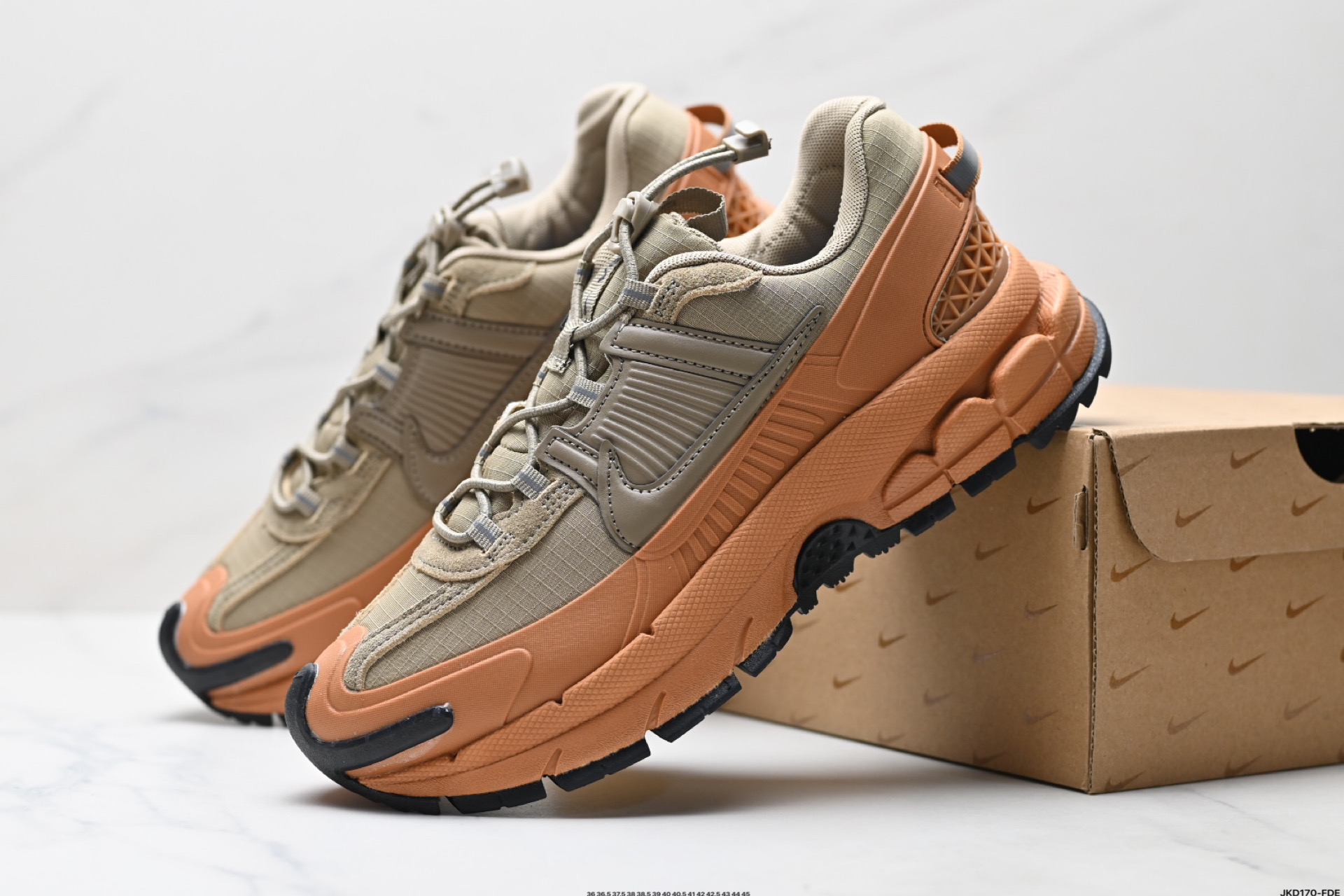 Nike Zoom Vomero Roam Retro Running Shoes - Lightweight & Durable Design 7 i1746201900239 6616 0 7