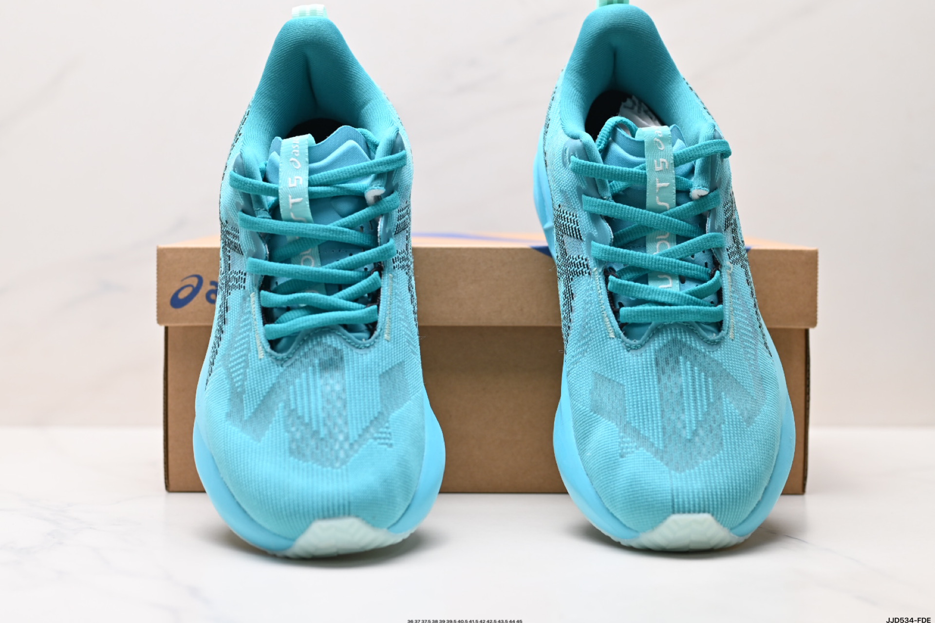 Asics Novablast 5 LE Zapatillas Ligeras para Correr y Uso Diario en Turquesa 8 i1746202256019 7853 0 6