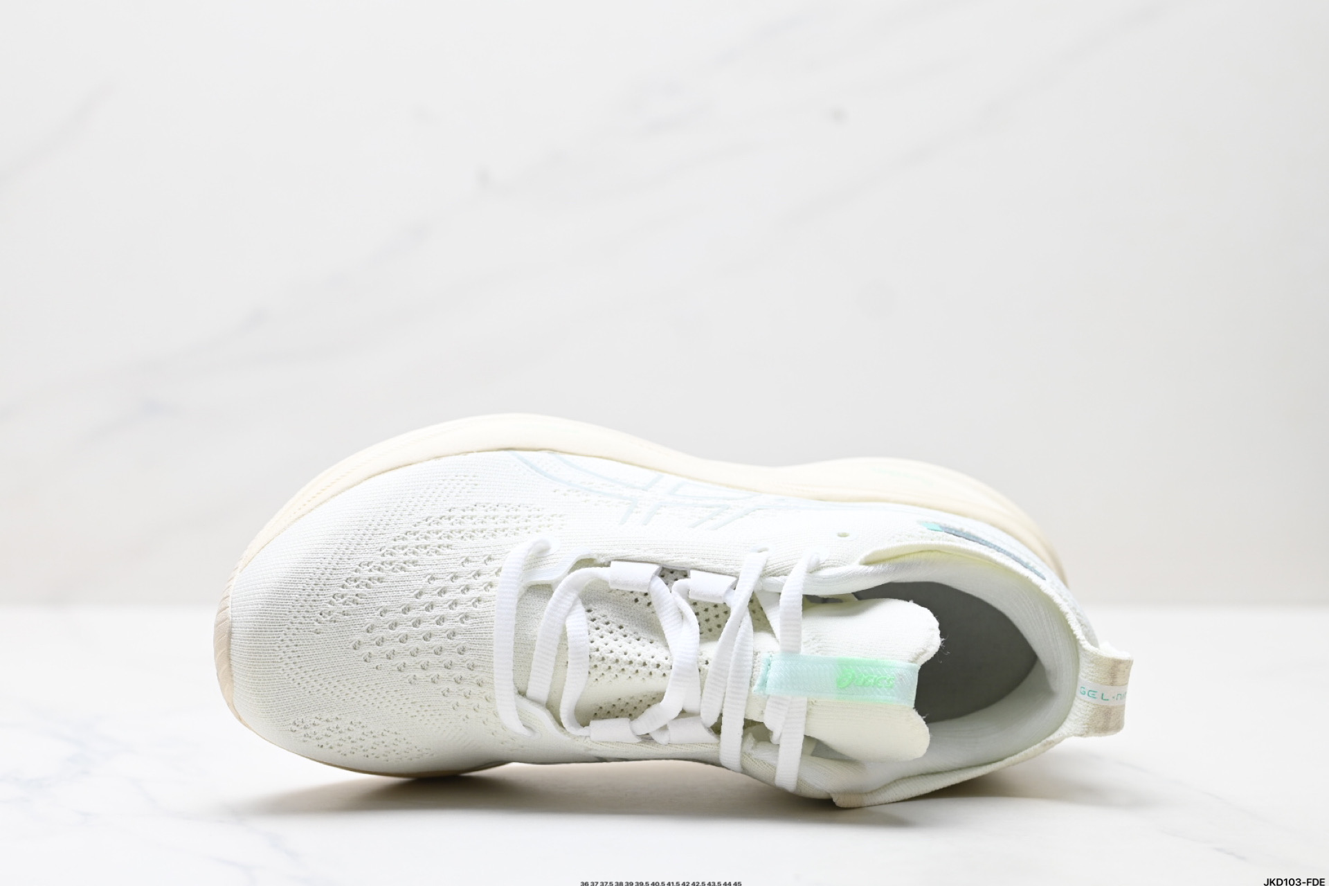 170 Asics 亚瑟士GEL-NIMBUS 26稳定跑鞋 1011B794-101