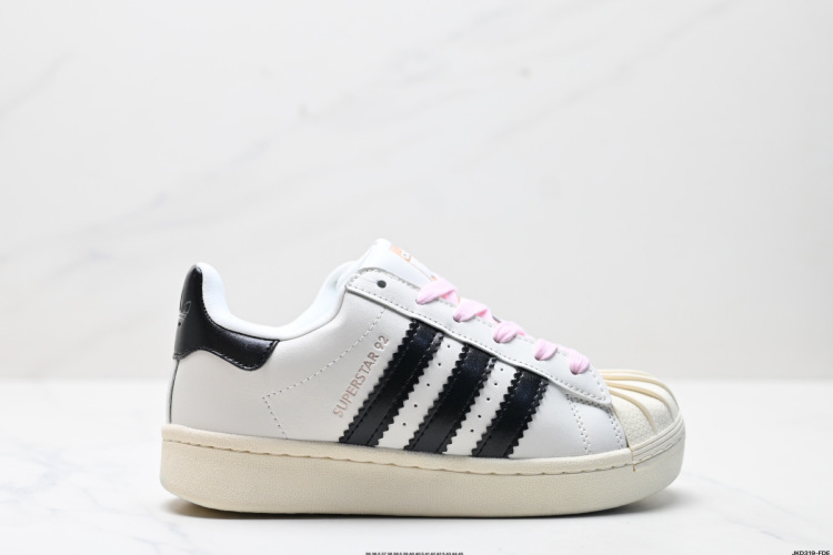 Adidas Originals Superstar: Iconic Low-Top Sneaker - Classic Style & Comfort 1 Adidas Originals Superstar: Iconic Style & Comfort – Size 36-45 Available