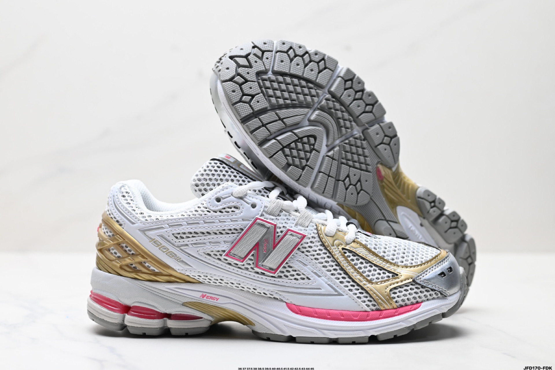 180 New Balance M1906系列 复古单品宝藏老爹鞋款 U1906RCH