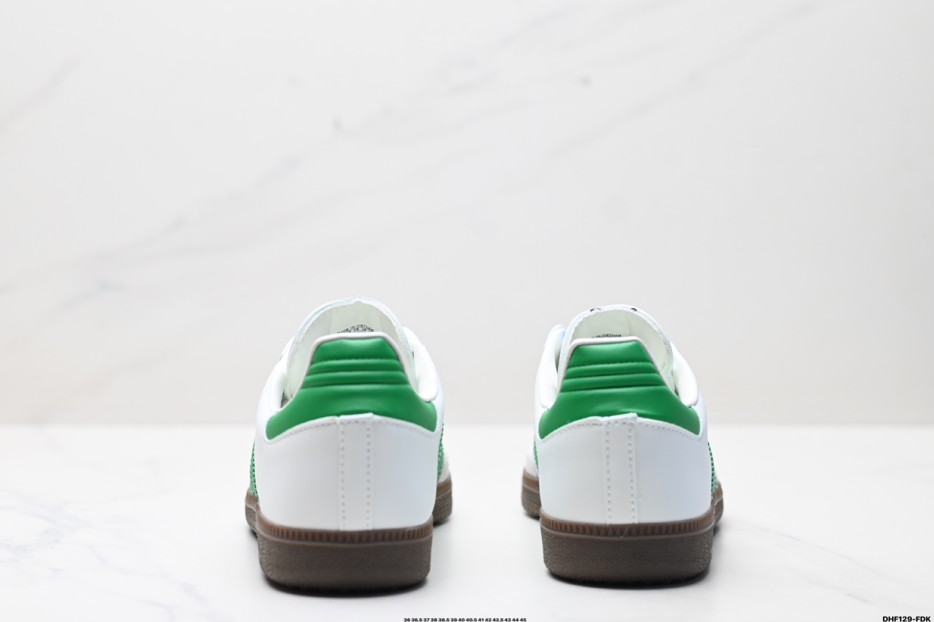 💰120
真标✅阿迪达斯三叶草Adidas Originals Samba 桑巴舞系列绅士德训足球风百搭低帮休闲运动板鞋
货号:B75806
尺码:36 36.5 37 38 38.5 39 40 40.5 41 42 42.5 43 44 45
ID:DHF129-FDK