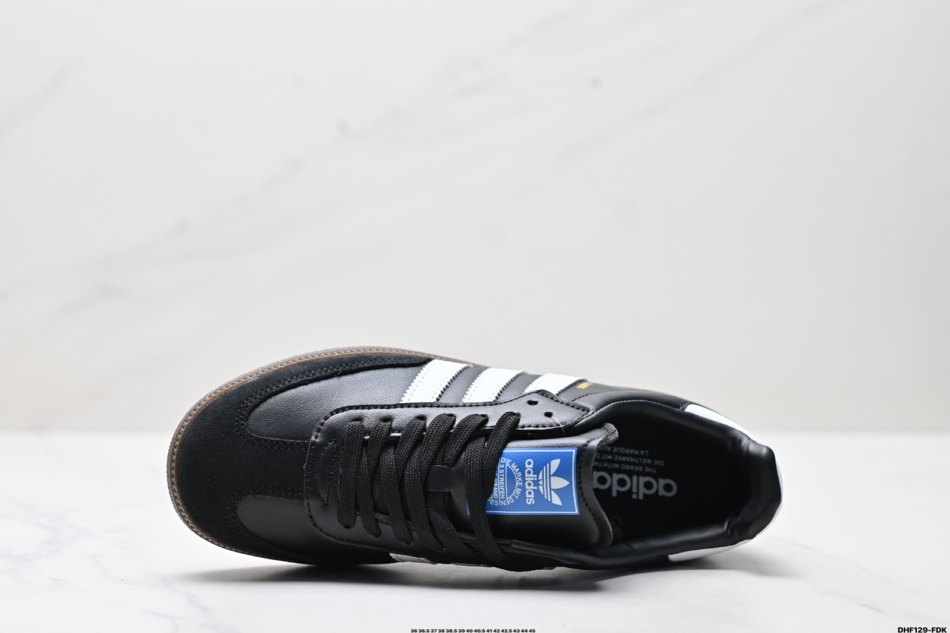 💰120
真标✅阿迪达斯三叶草Adidas Originals Samba 桑巴舞系列绅士德训足球风百搭低帮休闲运动板鞋
货号:B75806
尺码:36 36.5 37 38 38.5 39 40 40.5 41 42 42.5 43 44 45
ID:DHF129-FDK