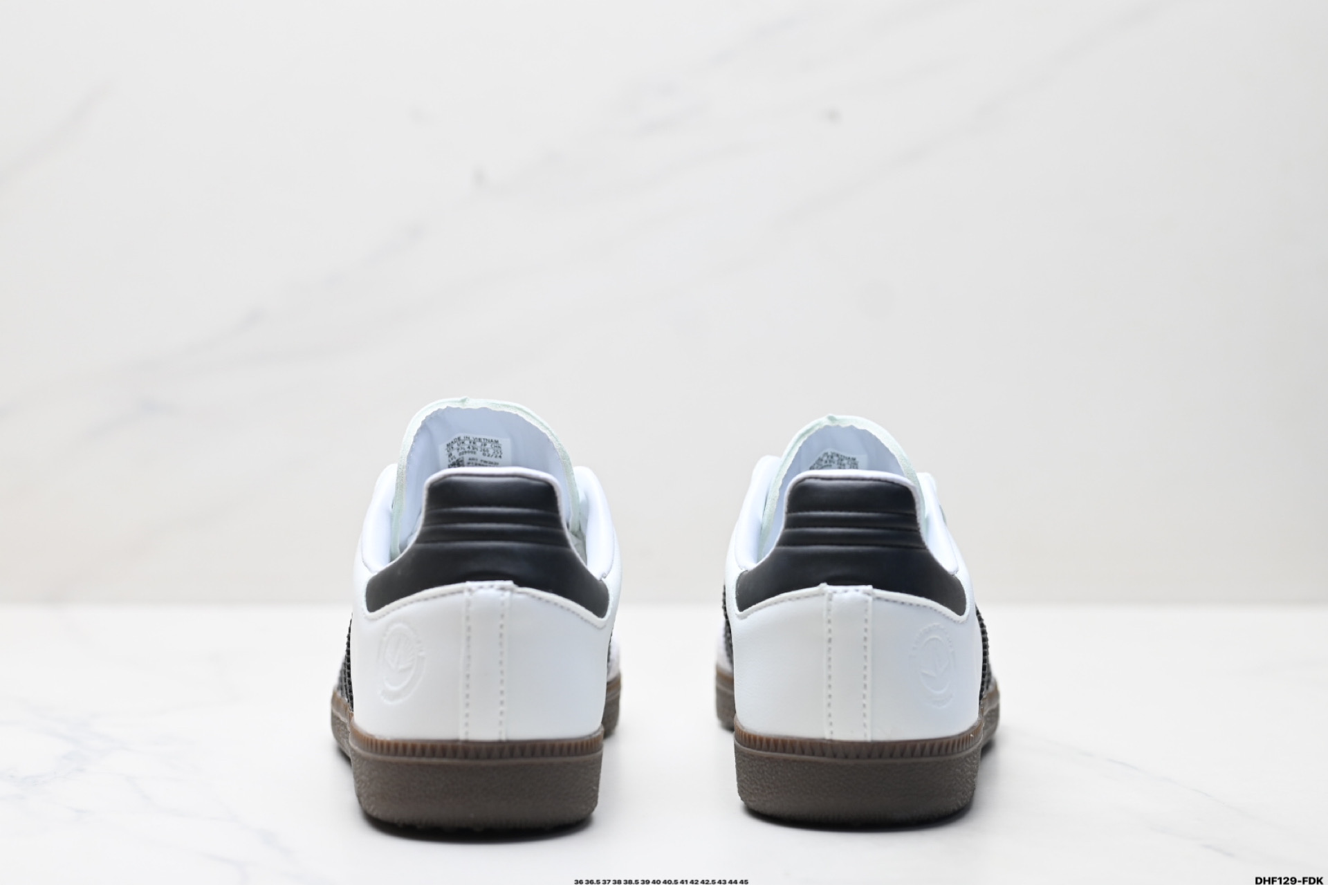💰120
真标✅阿迪达斯三叶草Adidas Originals Samba 桑巴舞系列绅士德训足球风百搭低帮休闲运动板鞋
货号:B75806
尺码:36 36.5 37 38 38.5 39 40 40.5 41 42 42.5 43 44 45
ID:DHF129-FDK