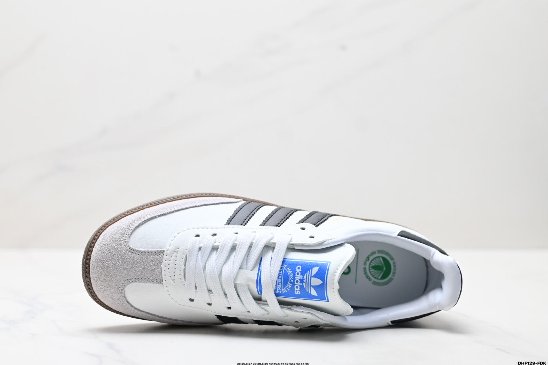 💰120
真标✅阿迪达斯三叶草Adidas Originals Samba 桑巴舞系列绅士德训足球风百搭低帮休闲运动板鞋
货号:B75806
尺码:36 36.5 37 38 38.5 39 40 40.5 41 42 42.5 43 44 45
ID:DHF129-FDK