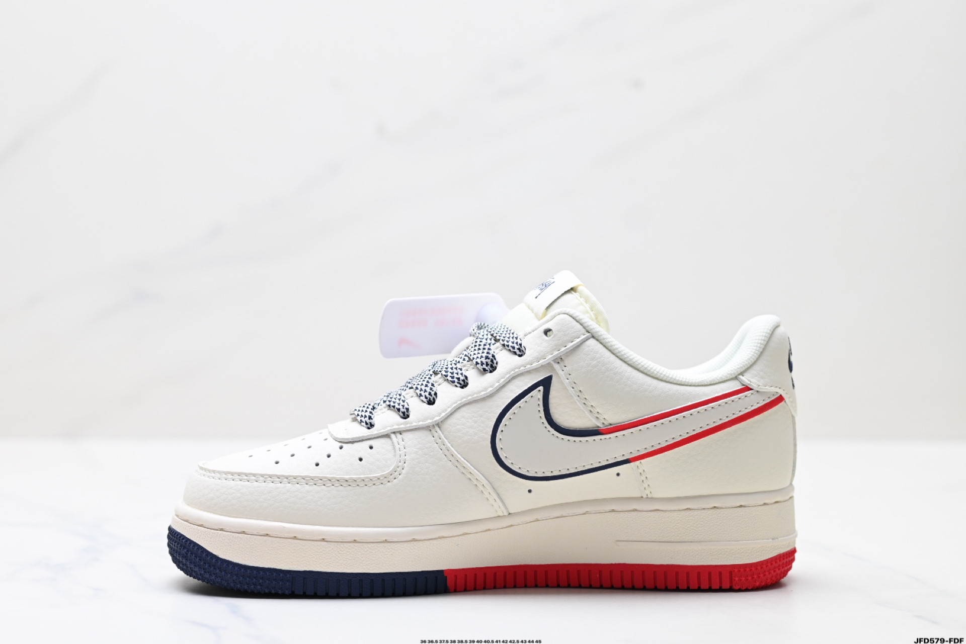 180 耐克Nike Air Force 1“07空军一号低帮百搭休闲运动板鞋 HD2258-606