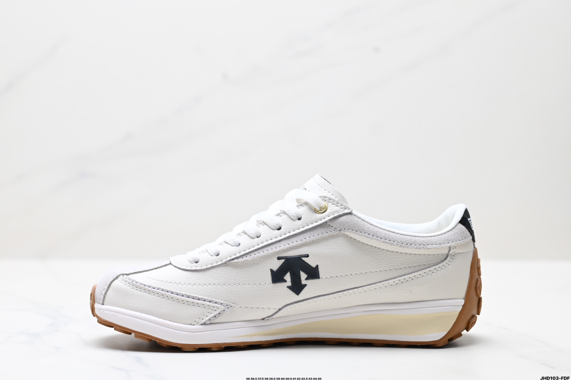 200 迪桑特DESCENTE 舒适百搭 防滑耐磨 低帮 生活休闲鞋 SP353LCR76