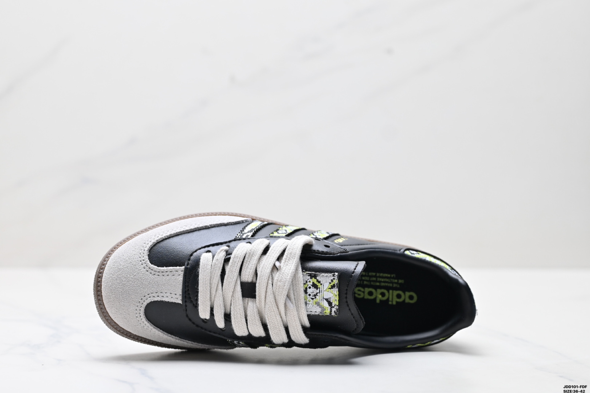 Adidas Originals Samba OG: Stylish Low-Top Sneakers for Everyday Wear 3 i1746378489494 2909 0 1