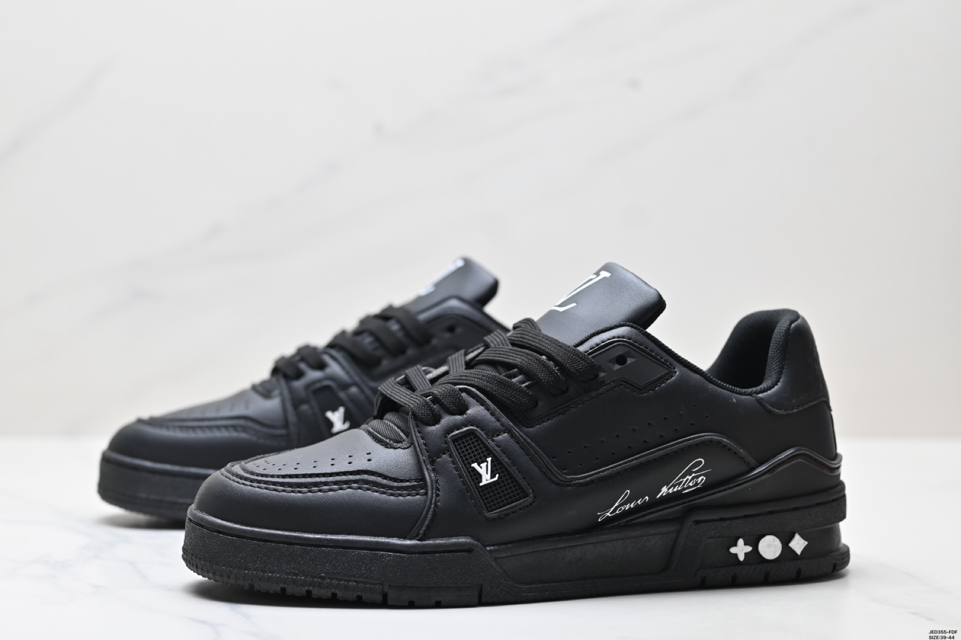 Louis Vuitton Trainer Sneaker Low Black Leather Casual Shoes 5 i1746378787187 3075 0 3
