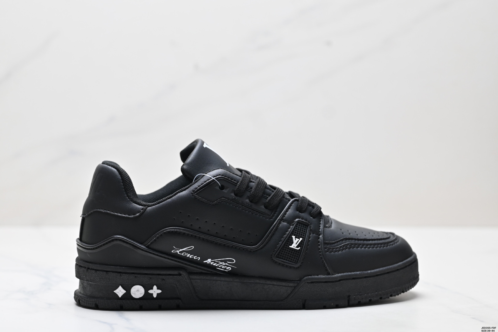Louis Vuitton Trainer Sneaker Low Black Leather Casual Shoes 2 i1746378787188 546 0 0