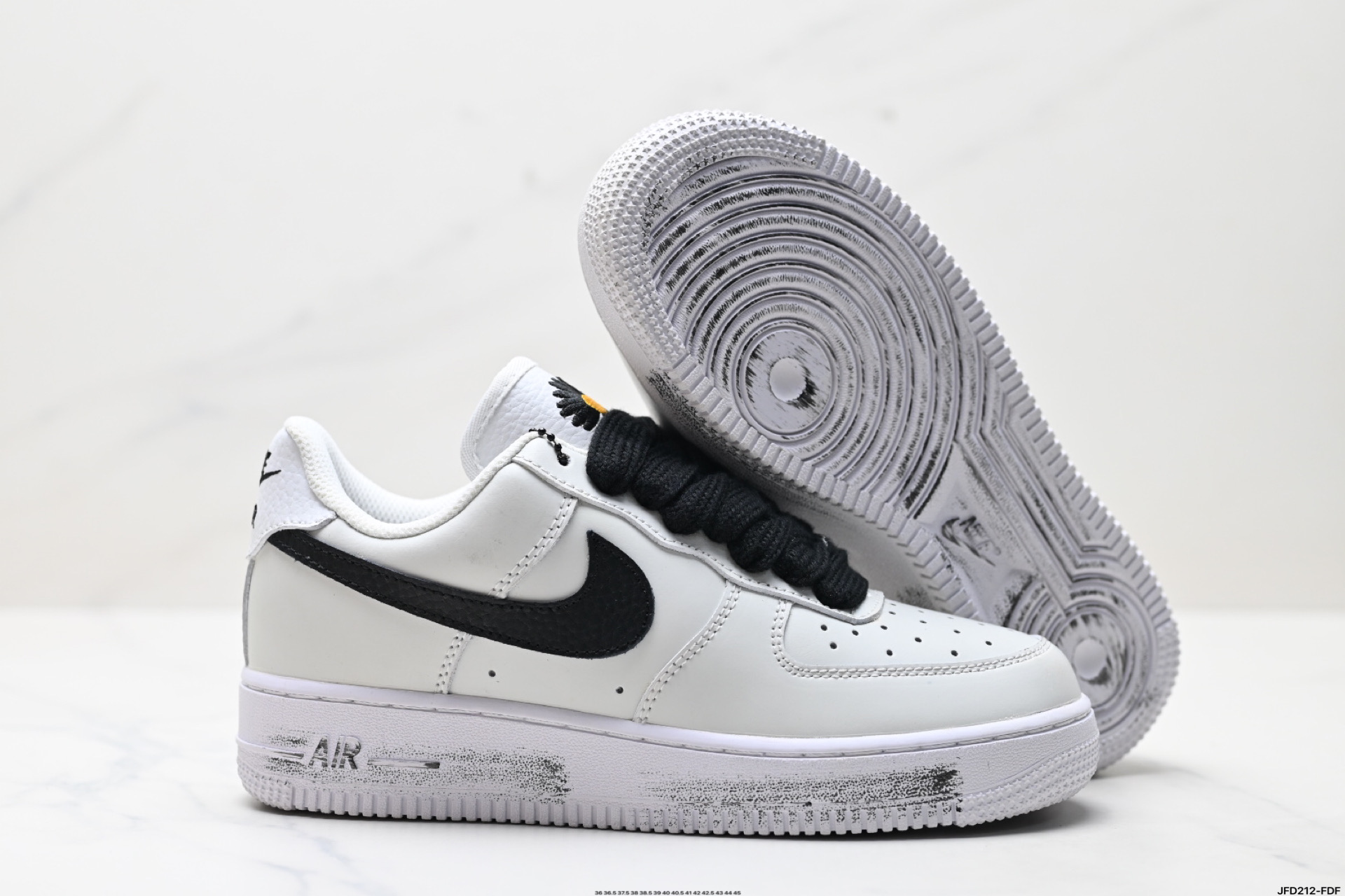 耐克Nike Air Force 1“07空军一号低帮百搭休闲运动板鞋 AQ3692-004