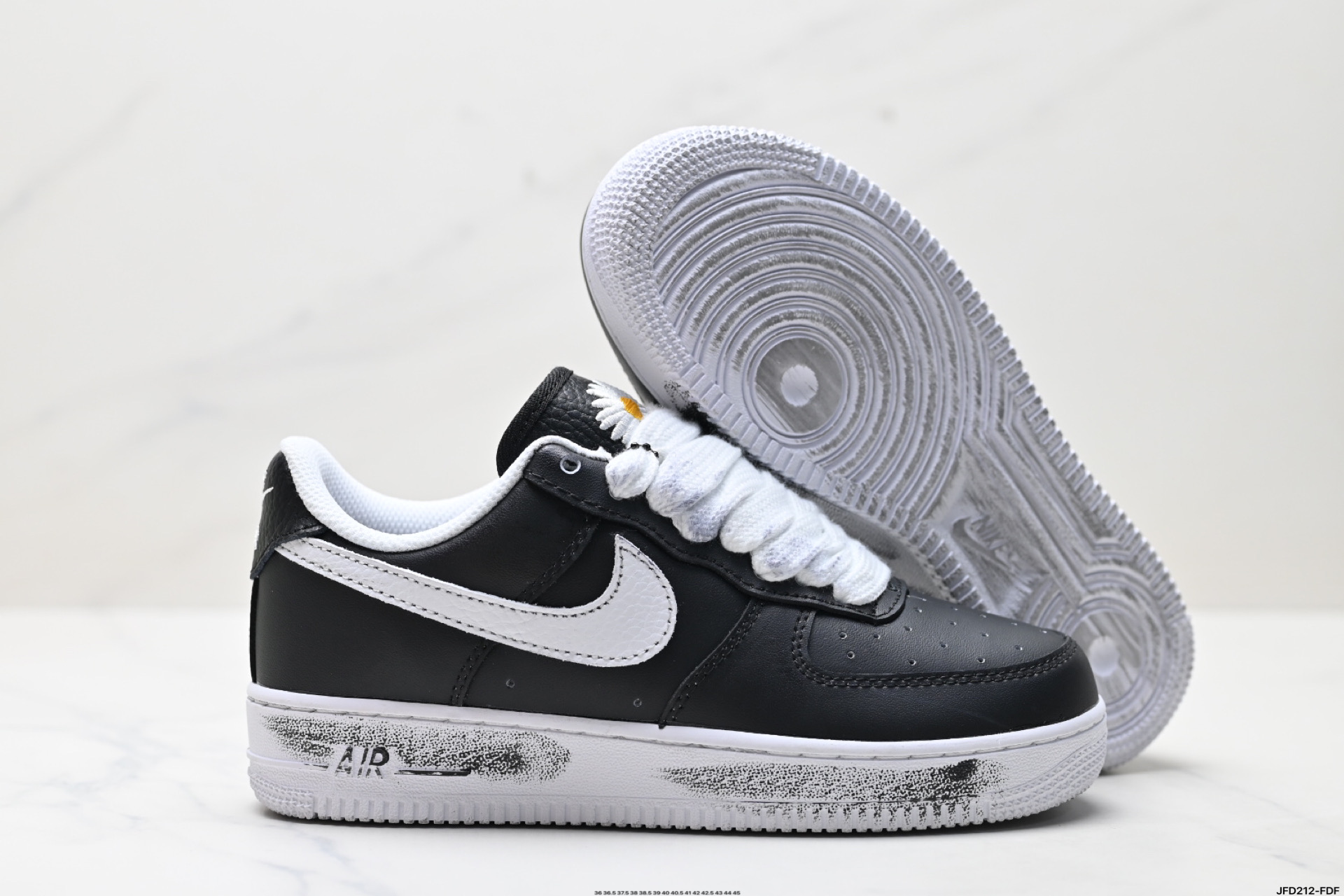 耐克Nike Air Force 1“07空军一号低帮百搭休闲运动板鞋 AQ3692-004