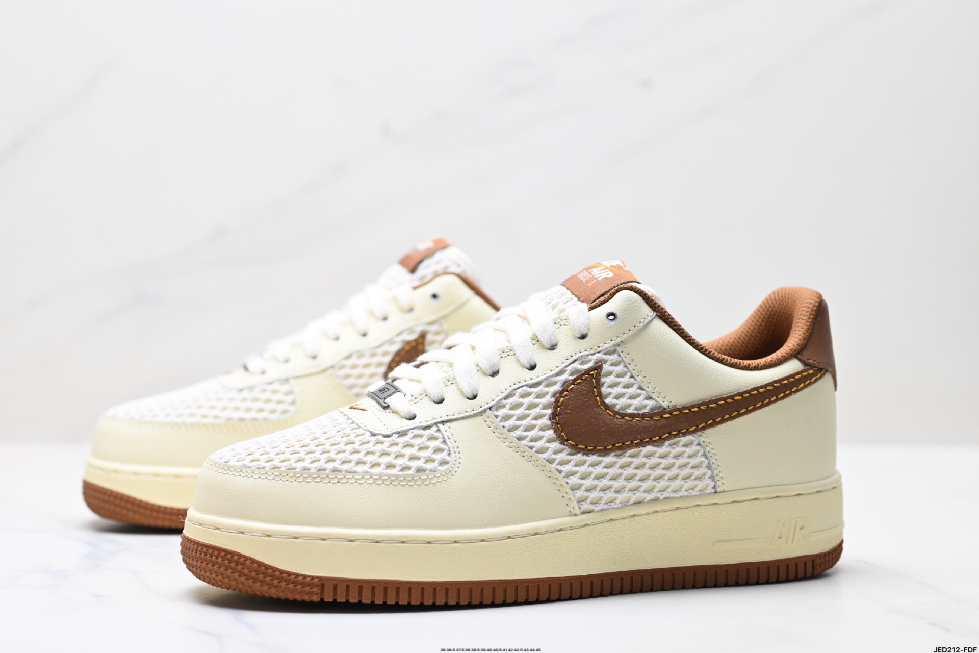 Nike Air Force 1 '07 Low-Top Casual Sneaker - Versatile & Comfortable 5 i1746379849933 2823 0 3