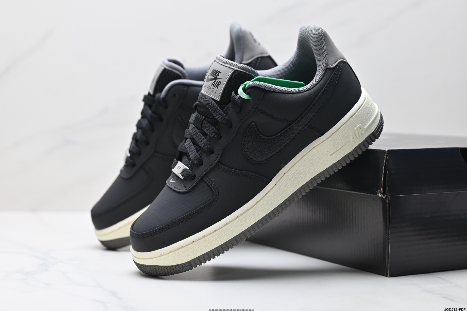 NIKE AIR FORCE 1‘07 LV8 FZ5225-001
